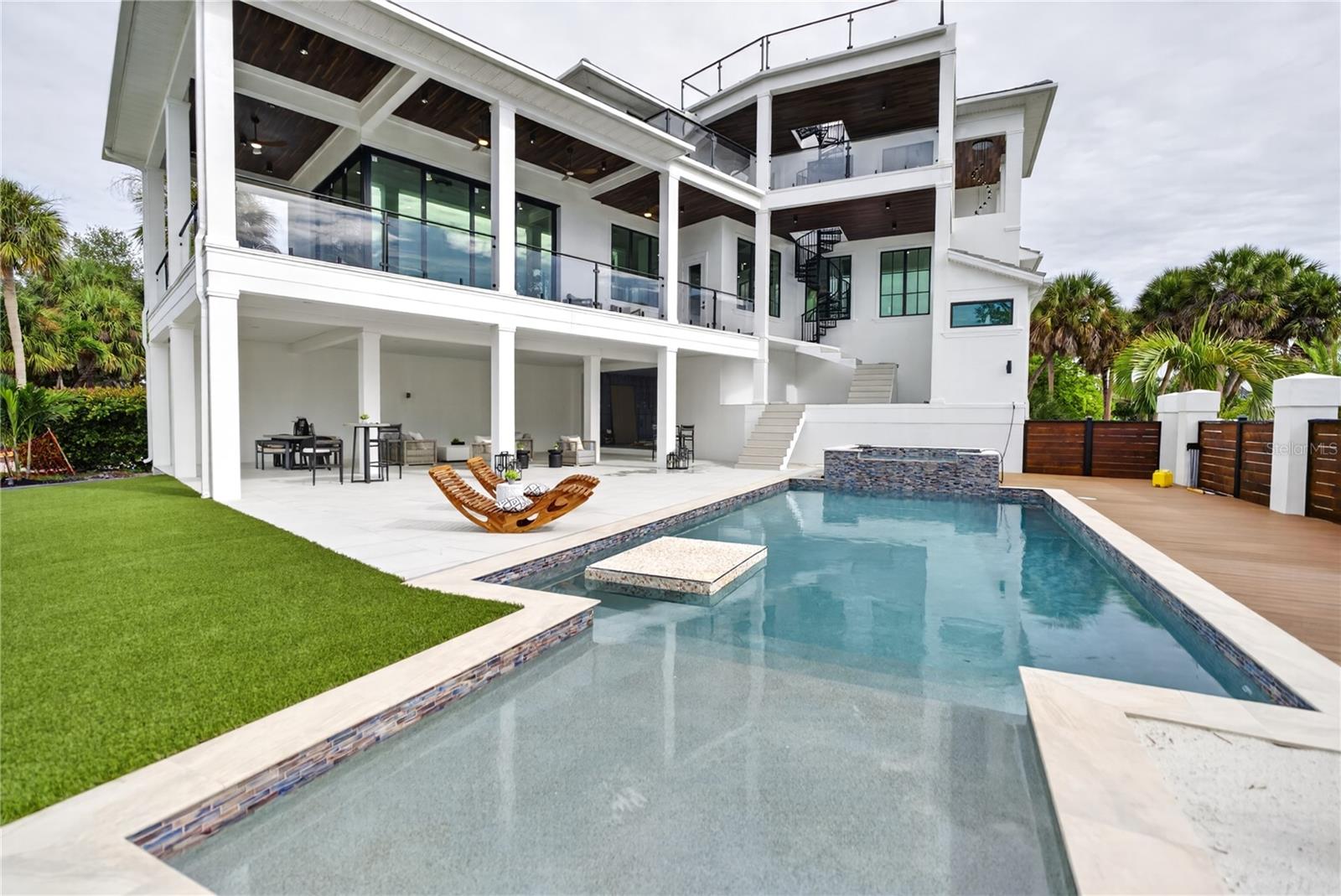 A4700498 Property Photo