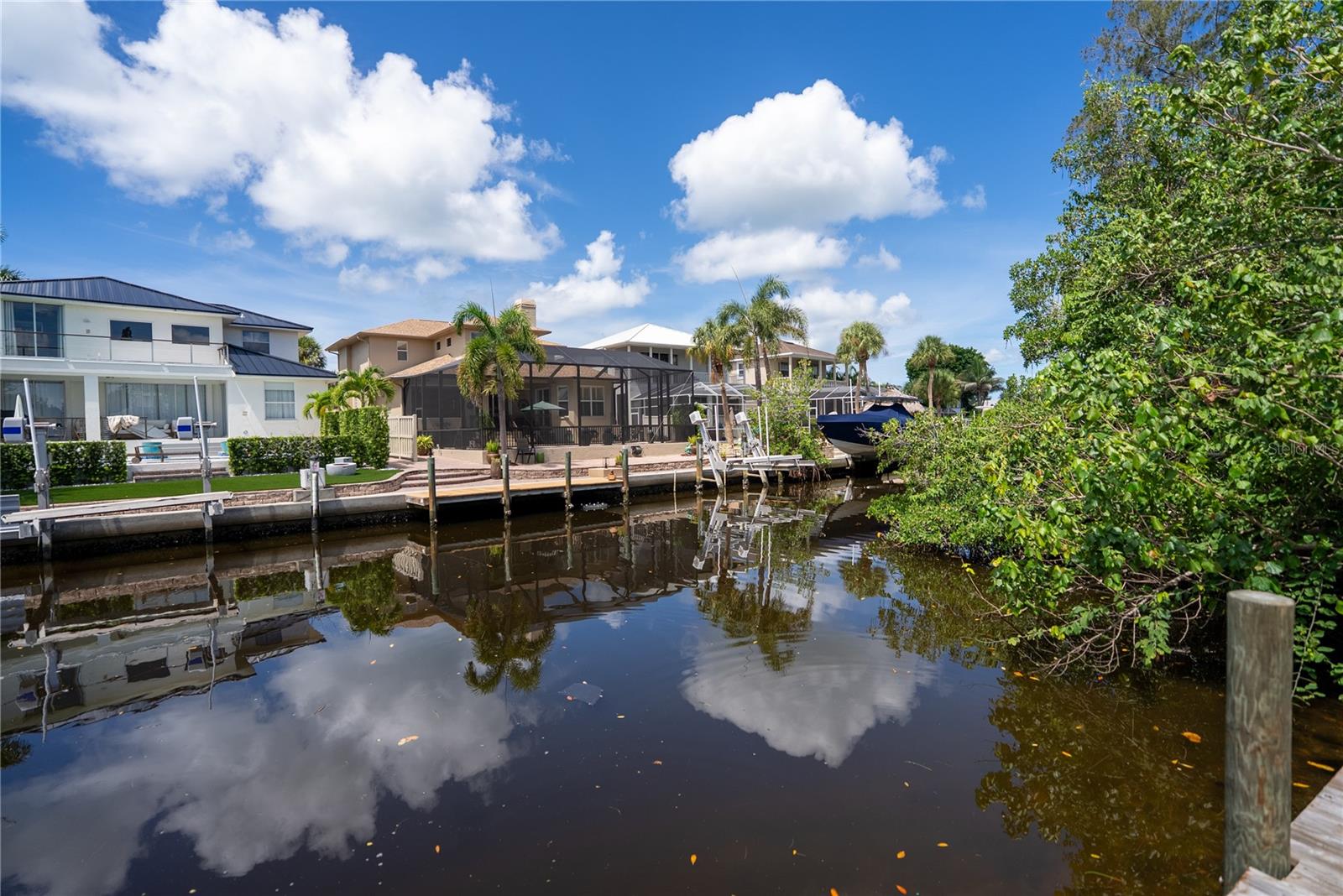 A4700498 Property Photo