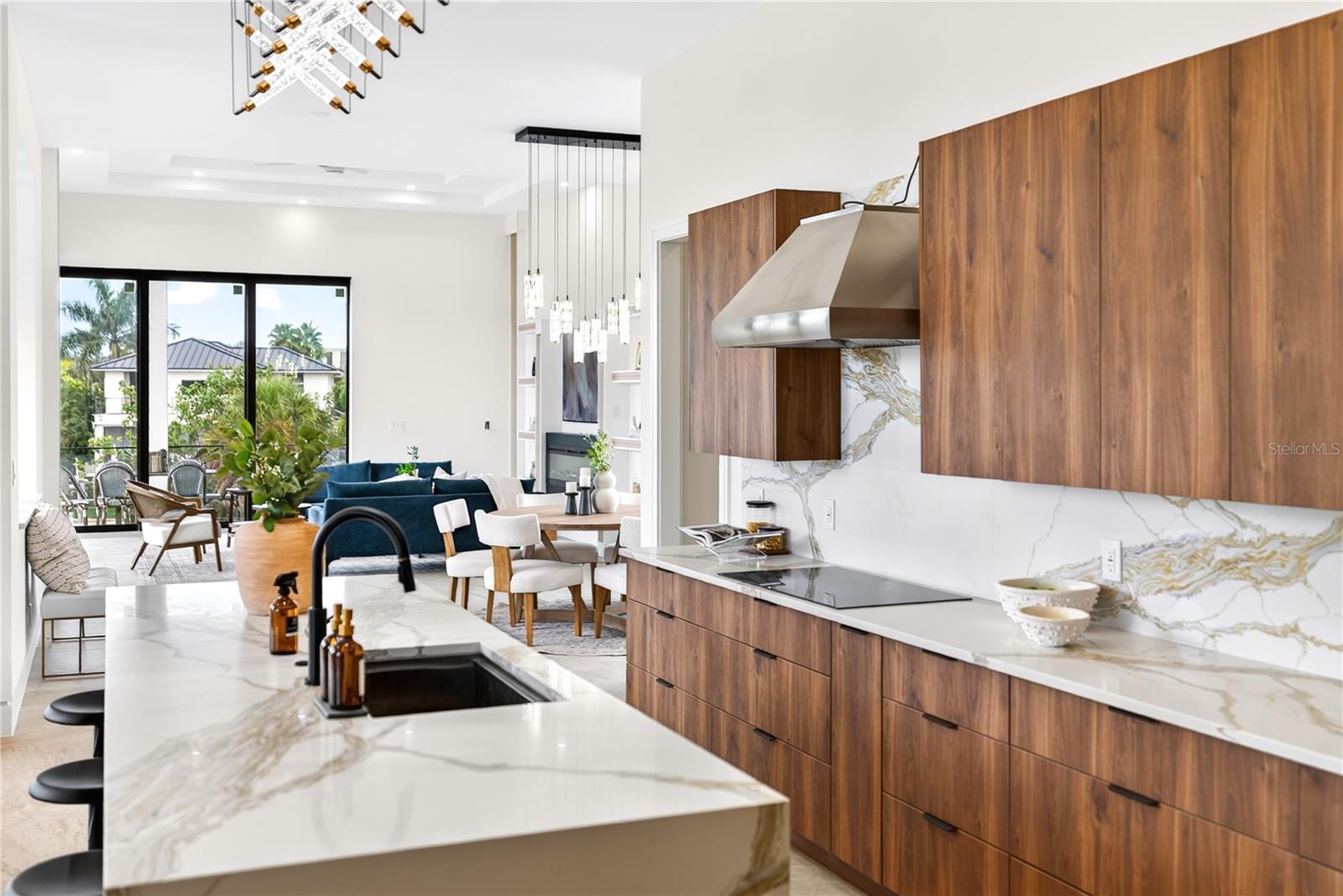 A4700498 Property Photo