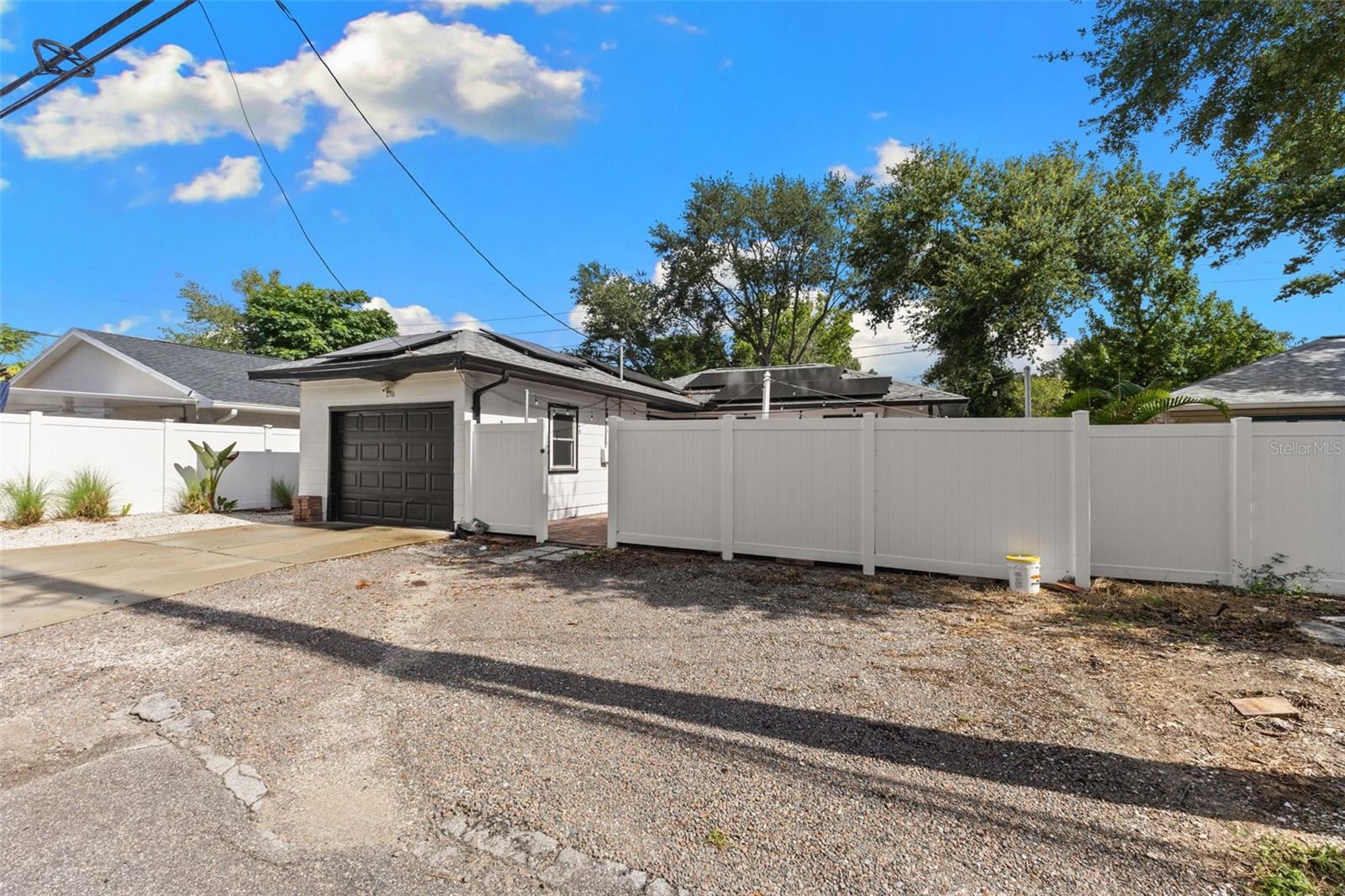 TB8530980 Property Photo