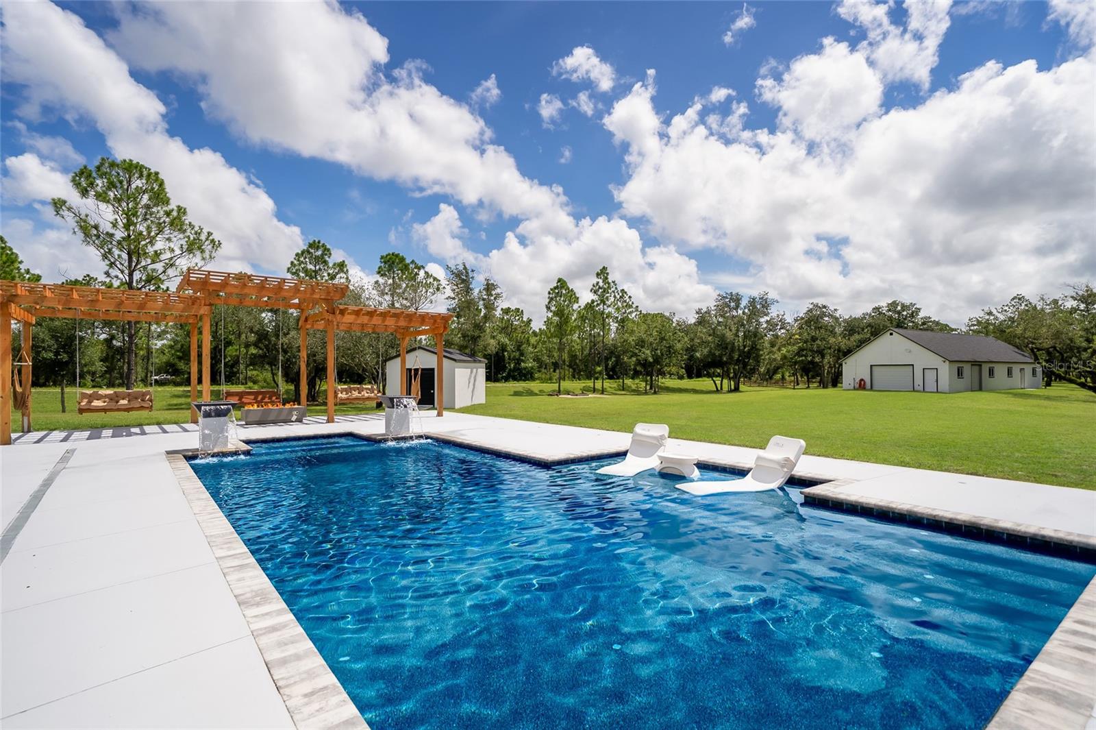A4700840 Property Photo