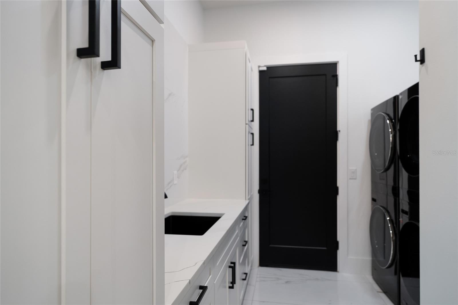 A4700840 Property Photo