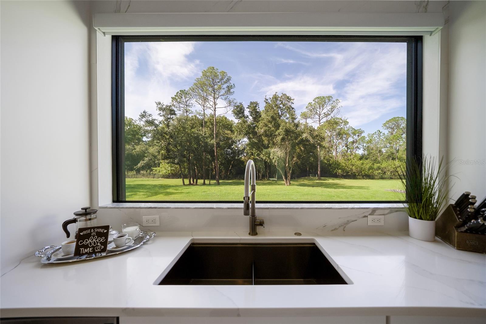 A4700840 Property Photo