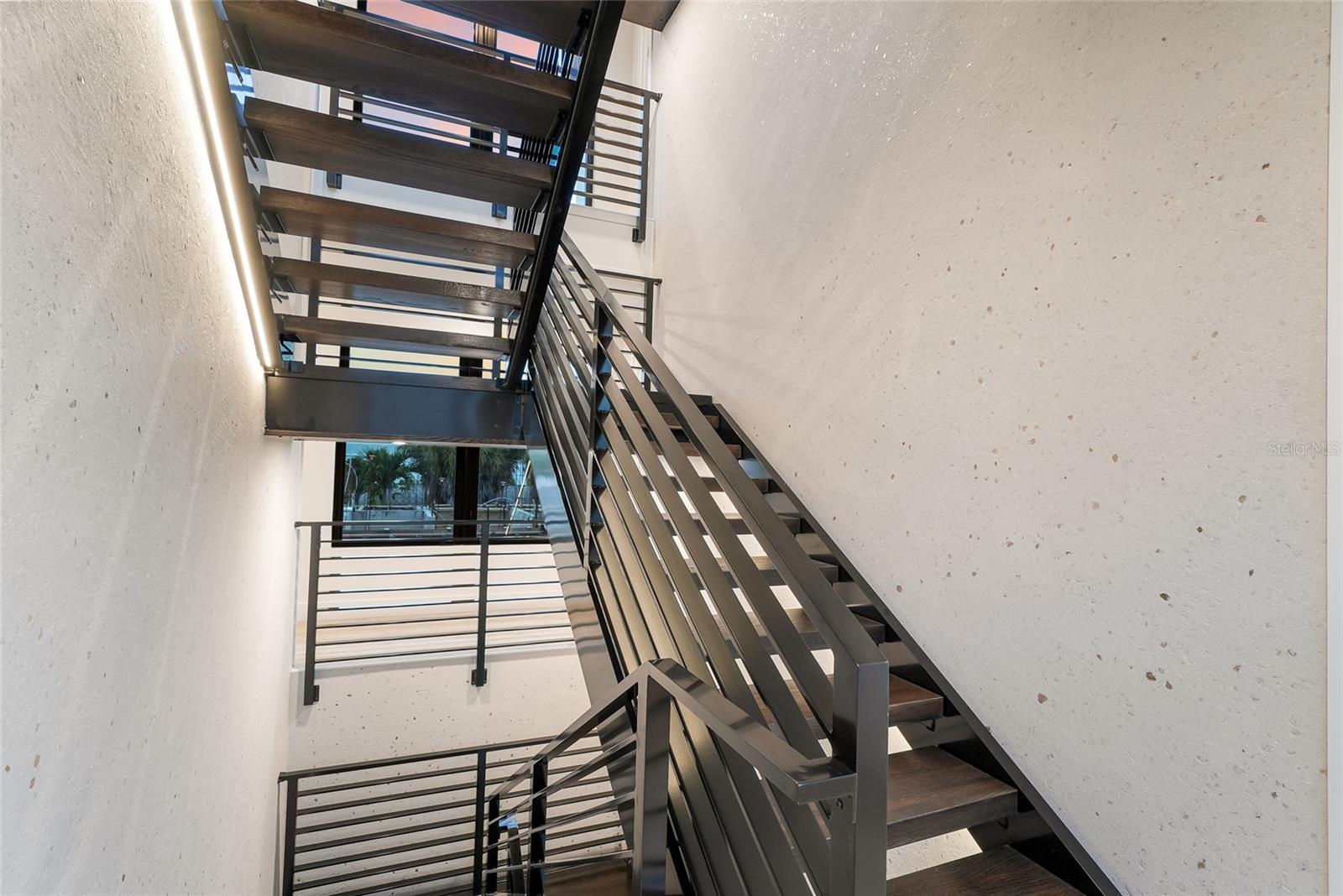A4700901 Property Photo