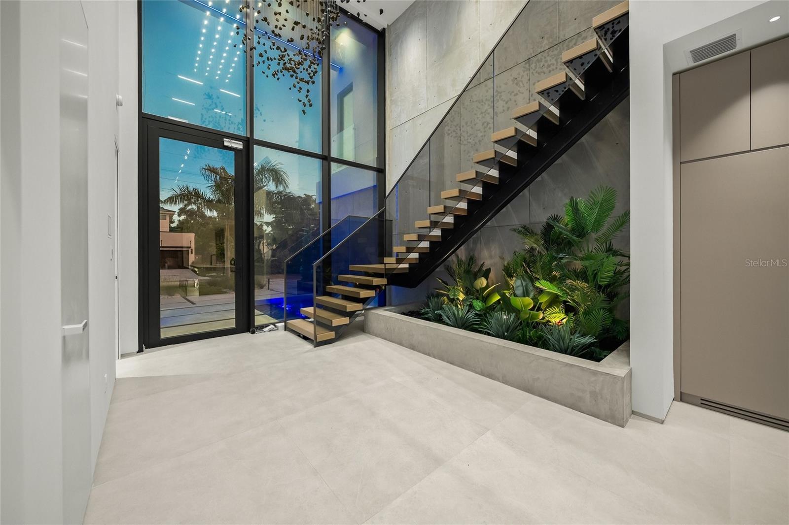 A4701346 Property Photo