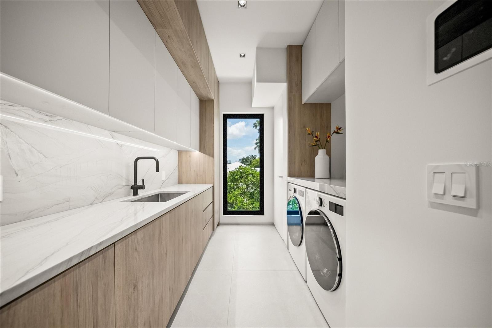 A4701346 Property Photo