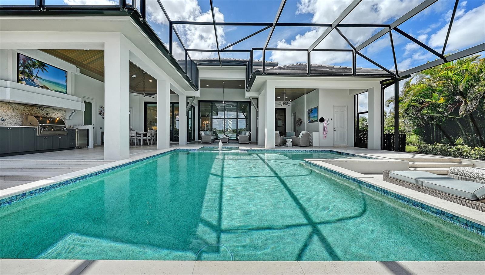 A4701403 Property Photo