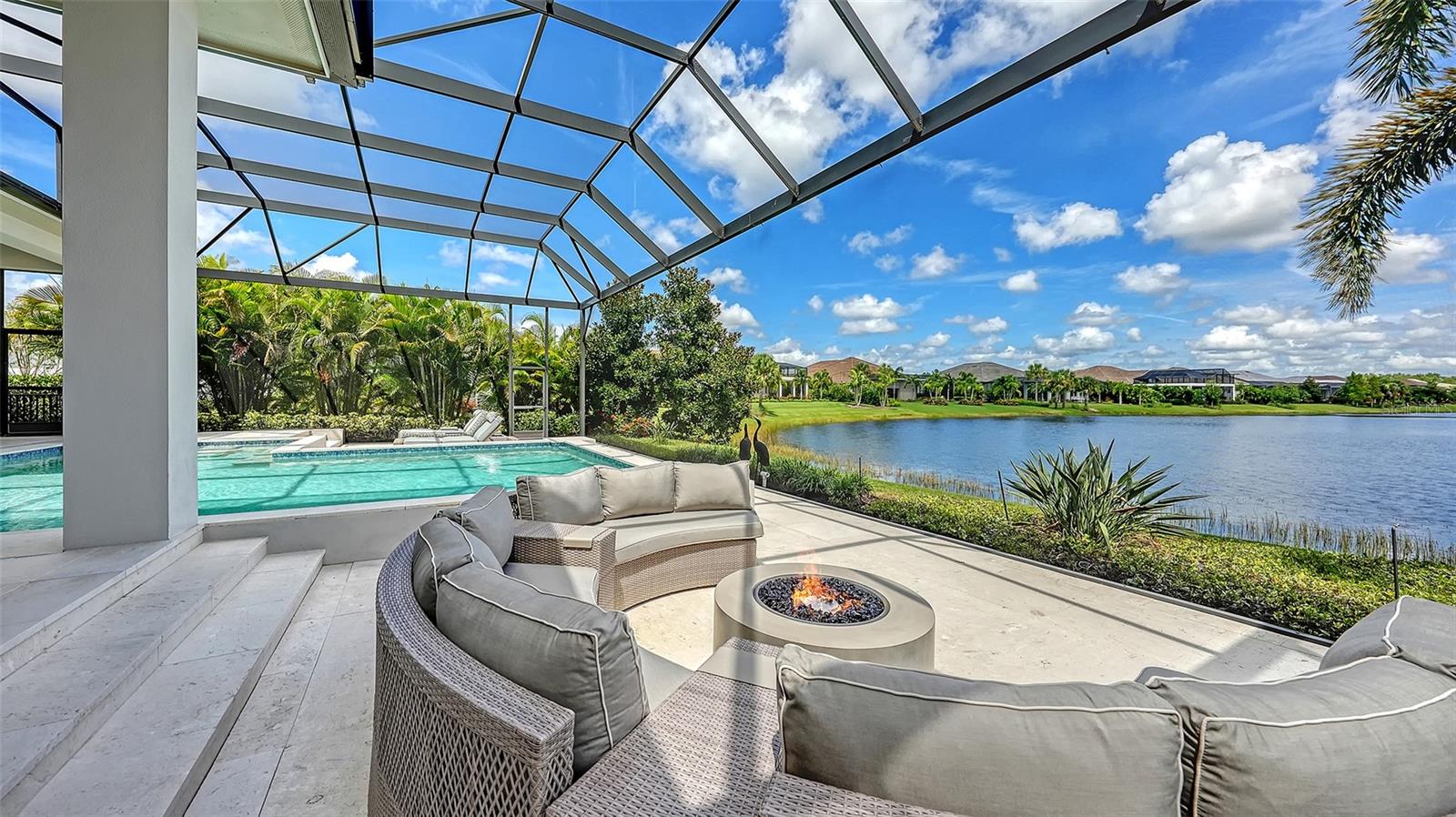 A4701403 Property Photo