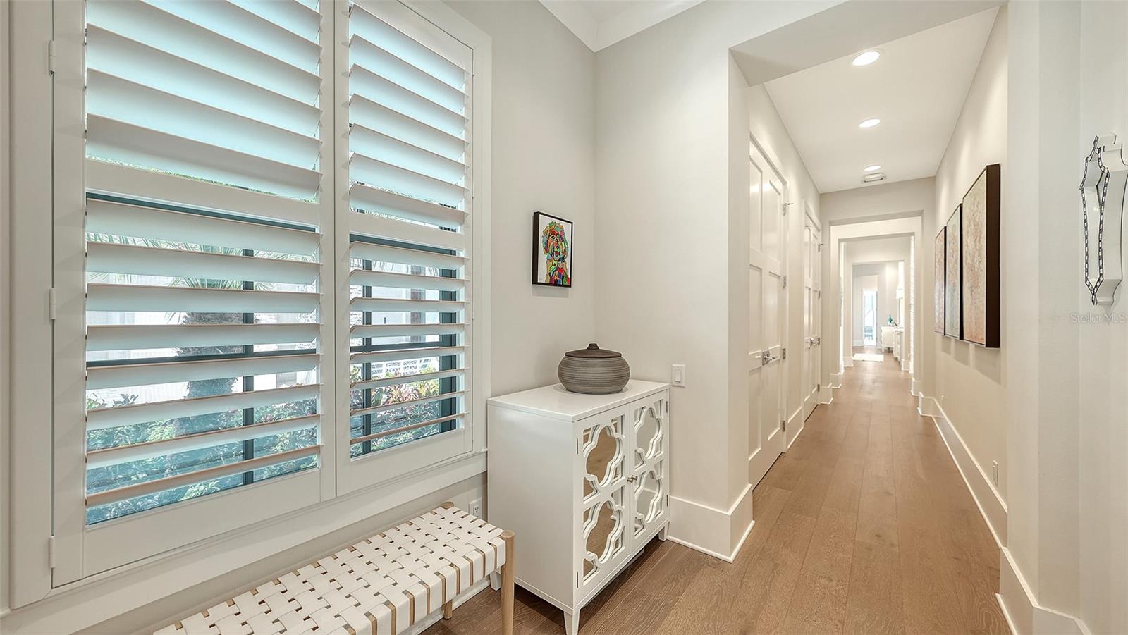 A4701403 Property Photo