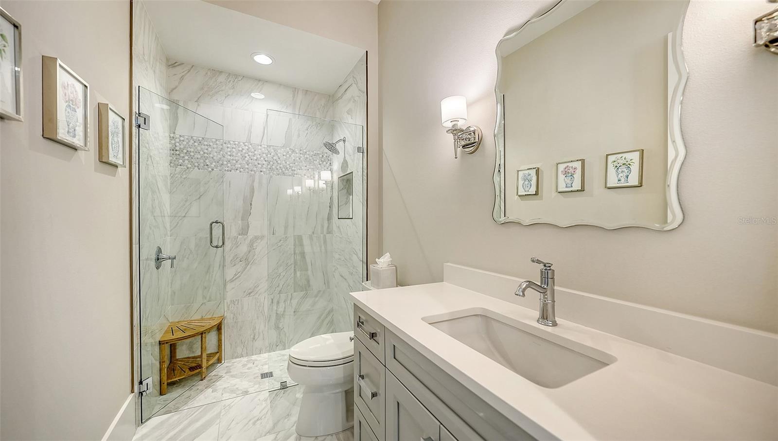 A4701403 Property Photo