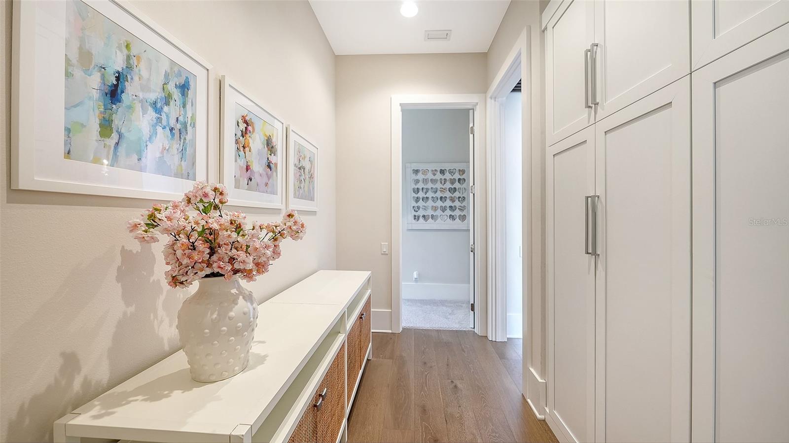 A4701403 Property Photo