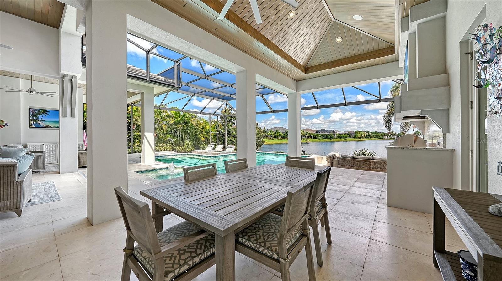 A4701403 Property Photo