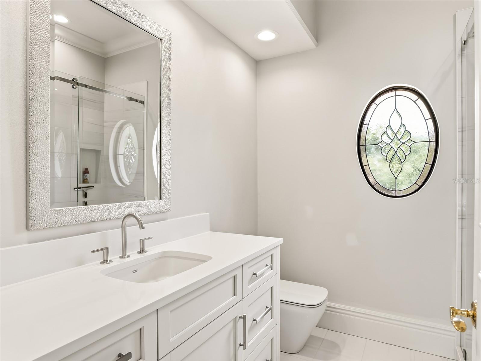 O6429164 Property Photo