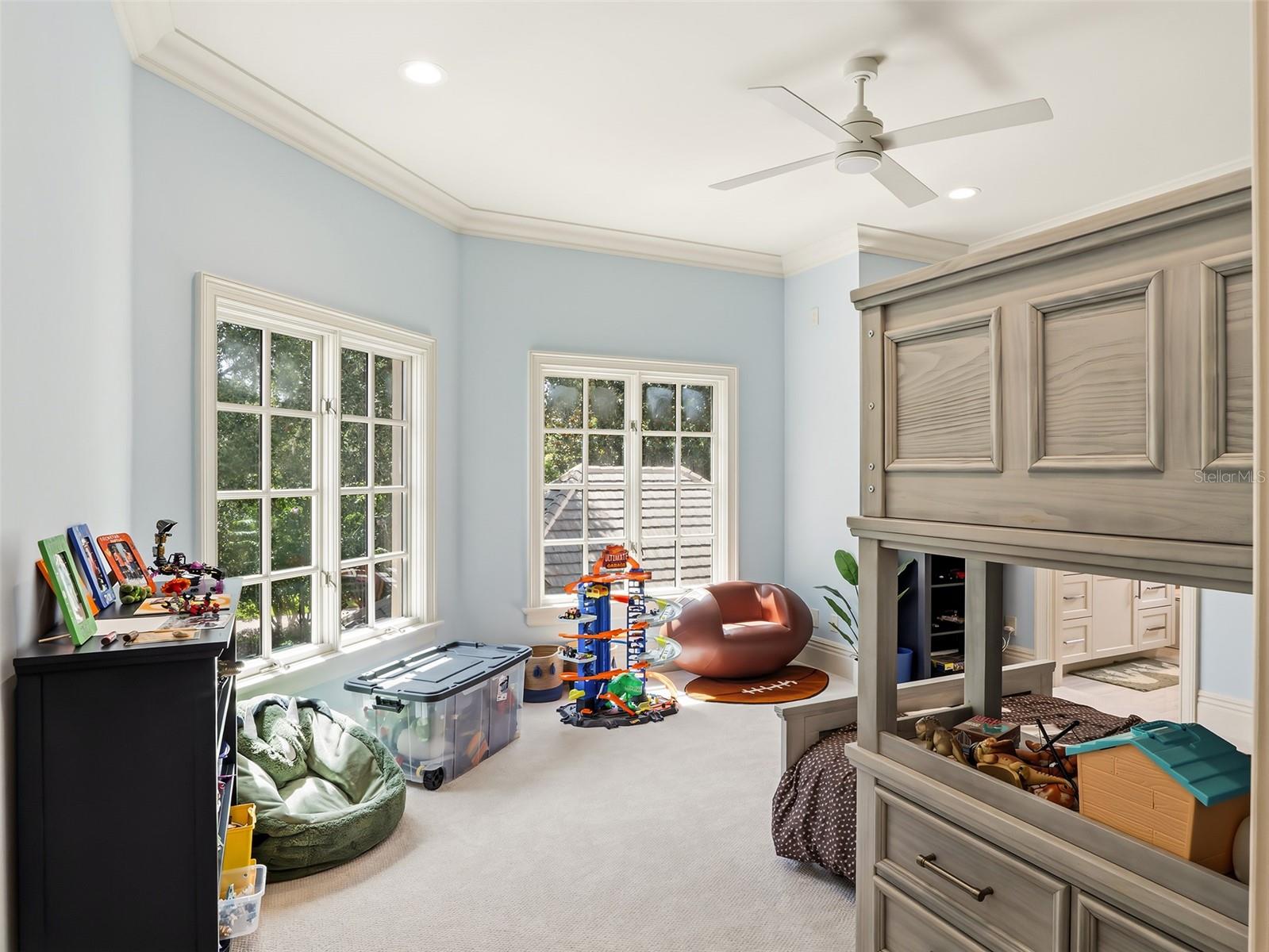 O6429164 Property Photo