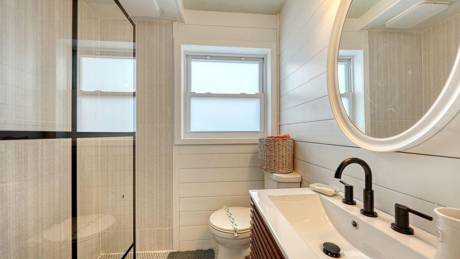 A4701480 Property Photo