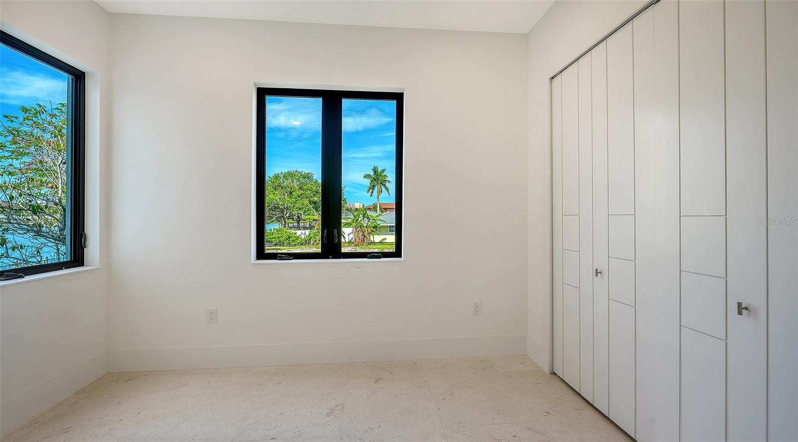 A4701487 Property Photo