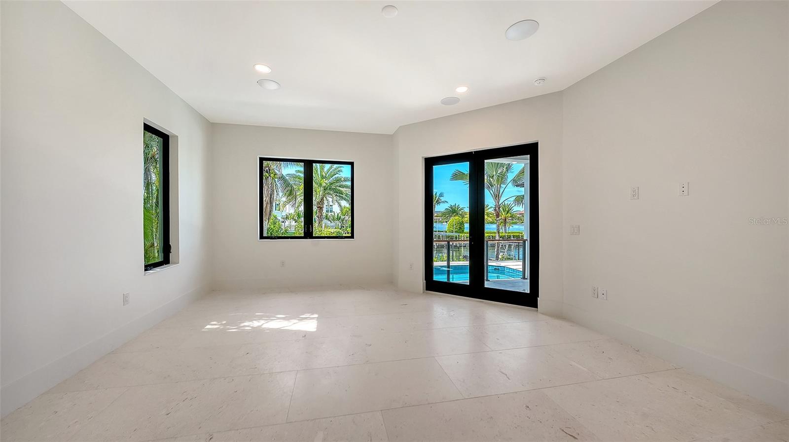 A4701487 Property Photo