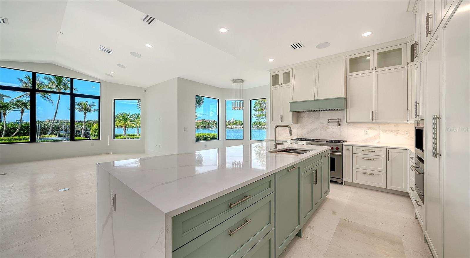 A4701487 Property Photo