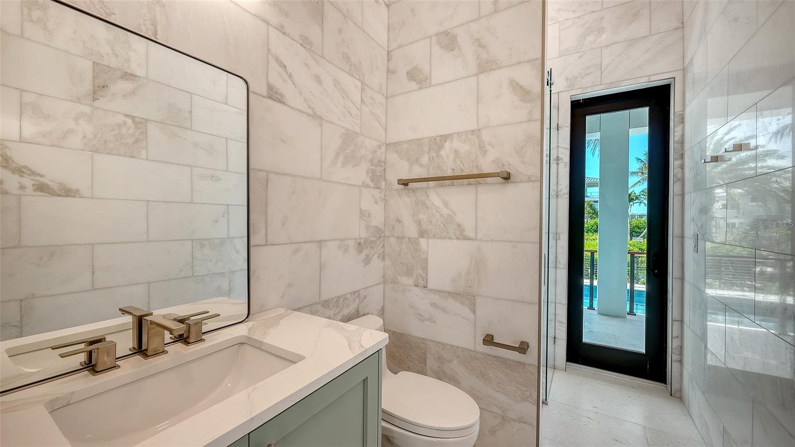 A4701487 Property Photo