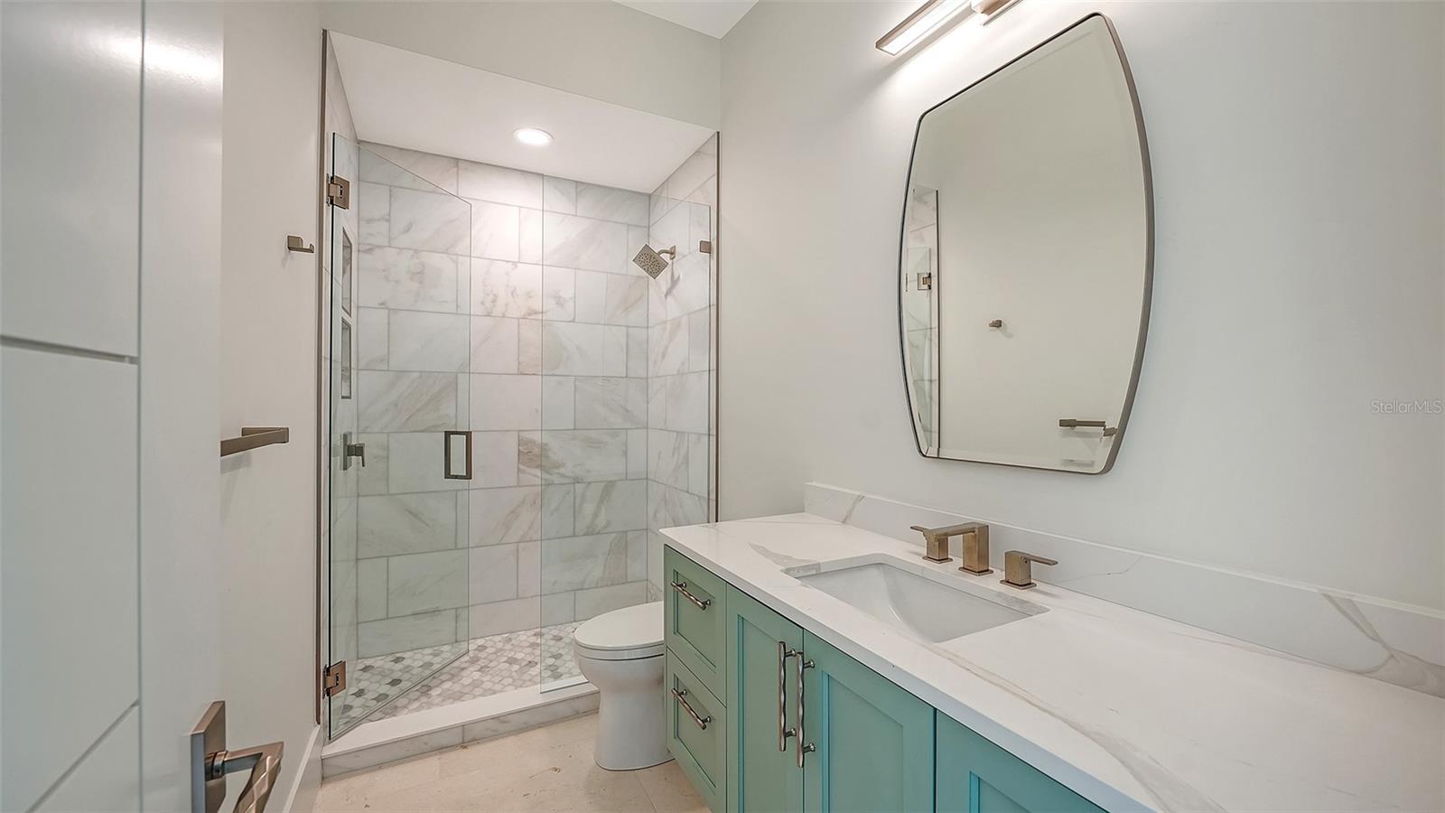 A4701487 Property Photo