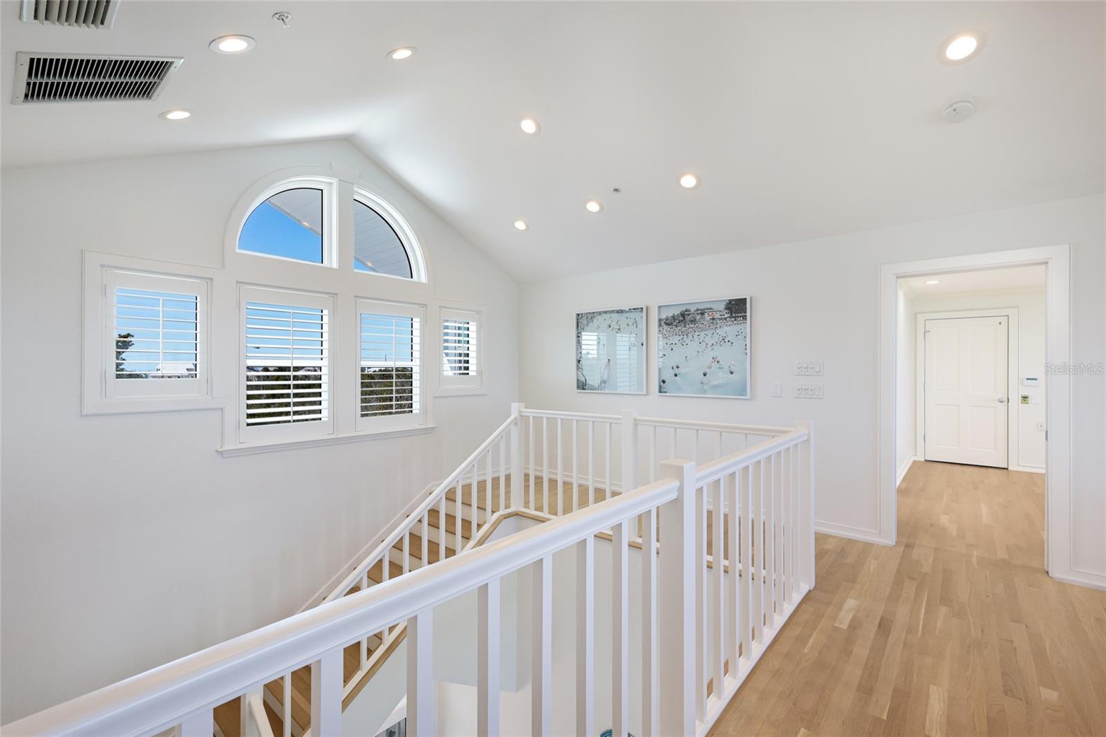 D6148254 Property Photo