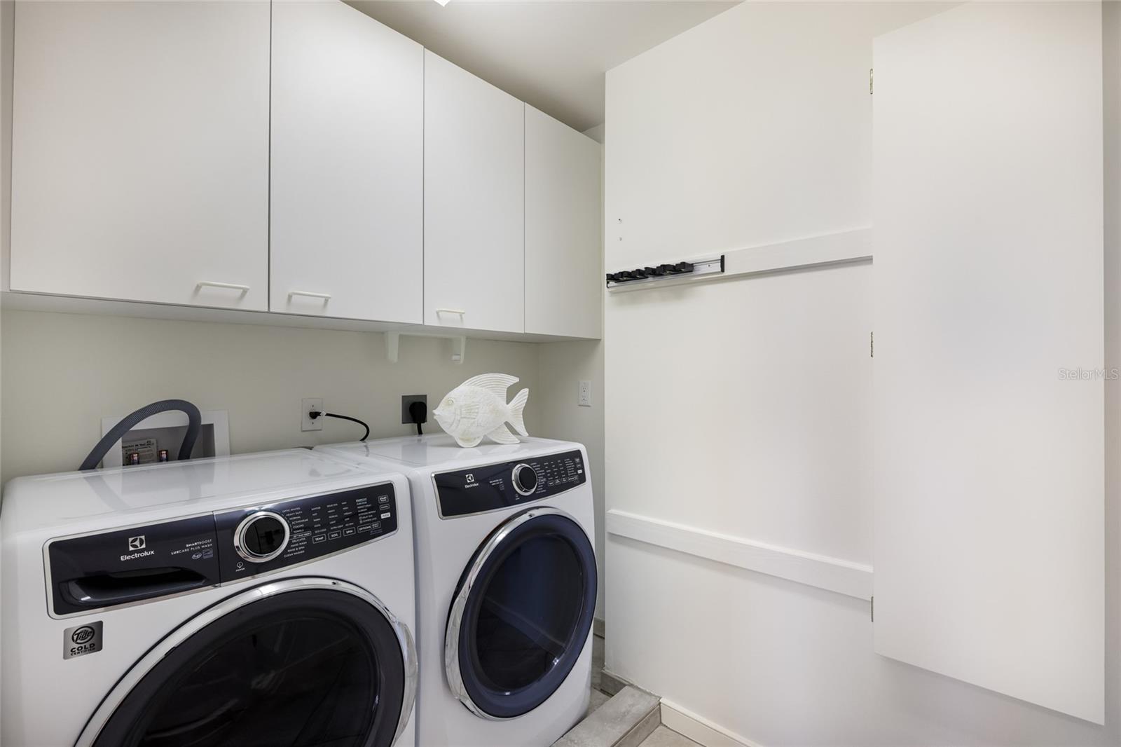 D6148254 Property Photo
