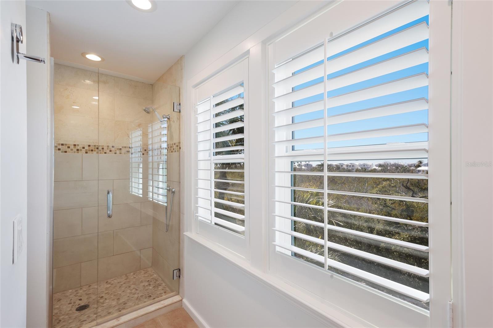 D6148254 Property Photo