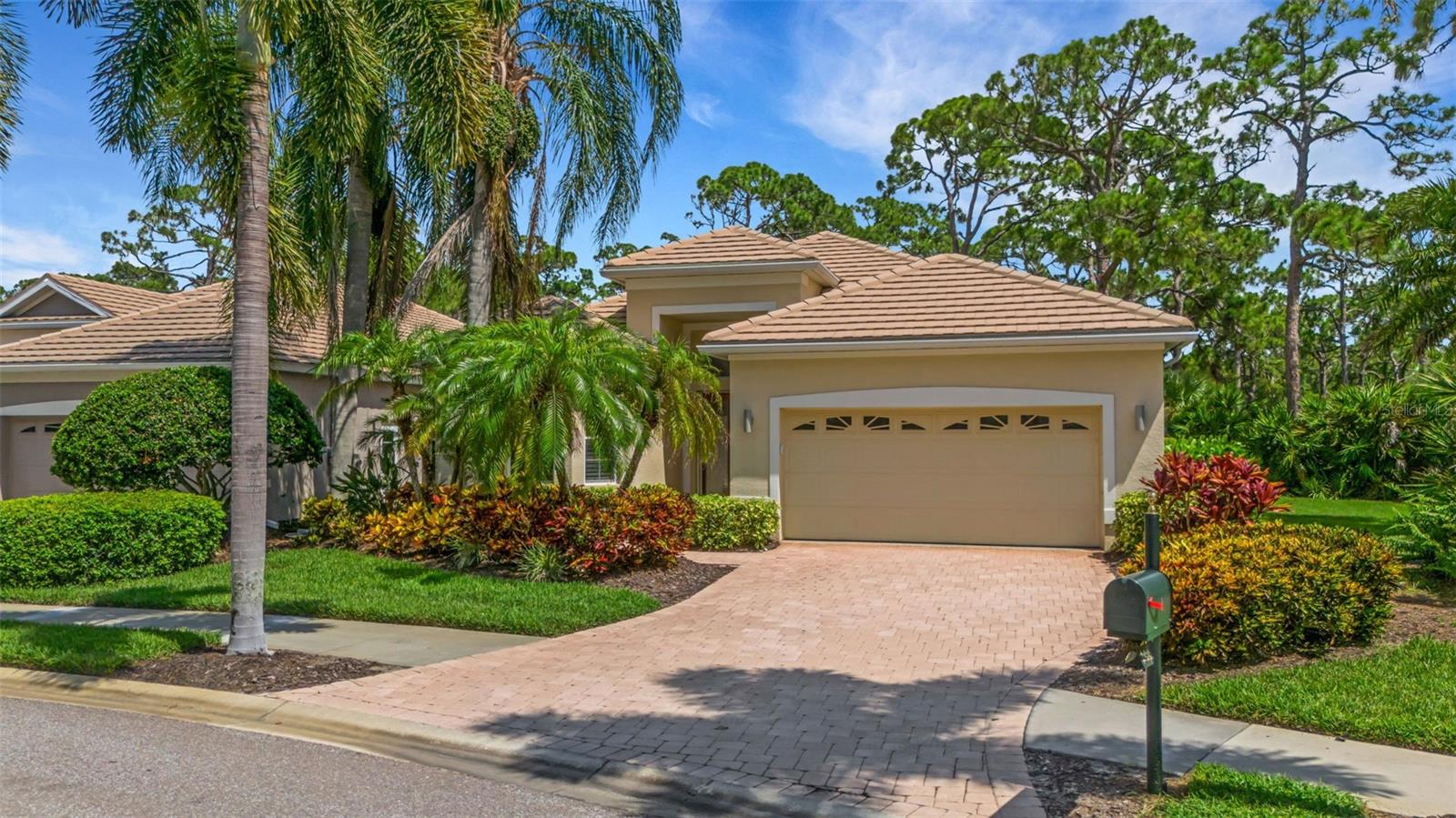 A4701662 Property Photo