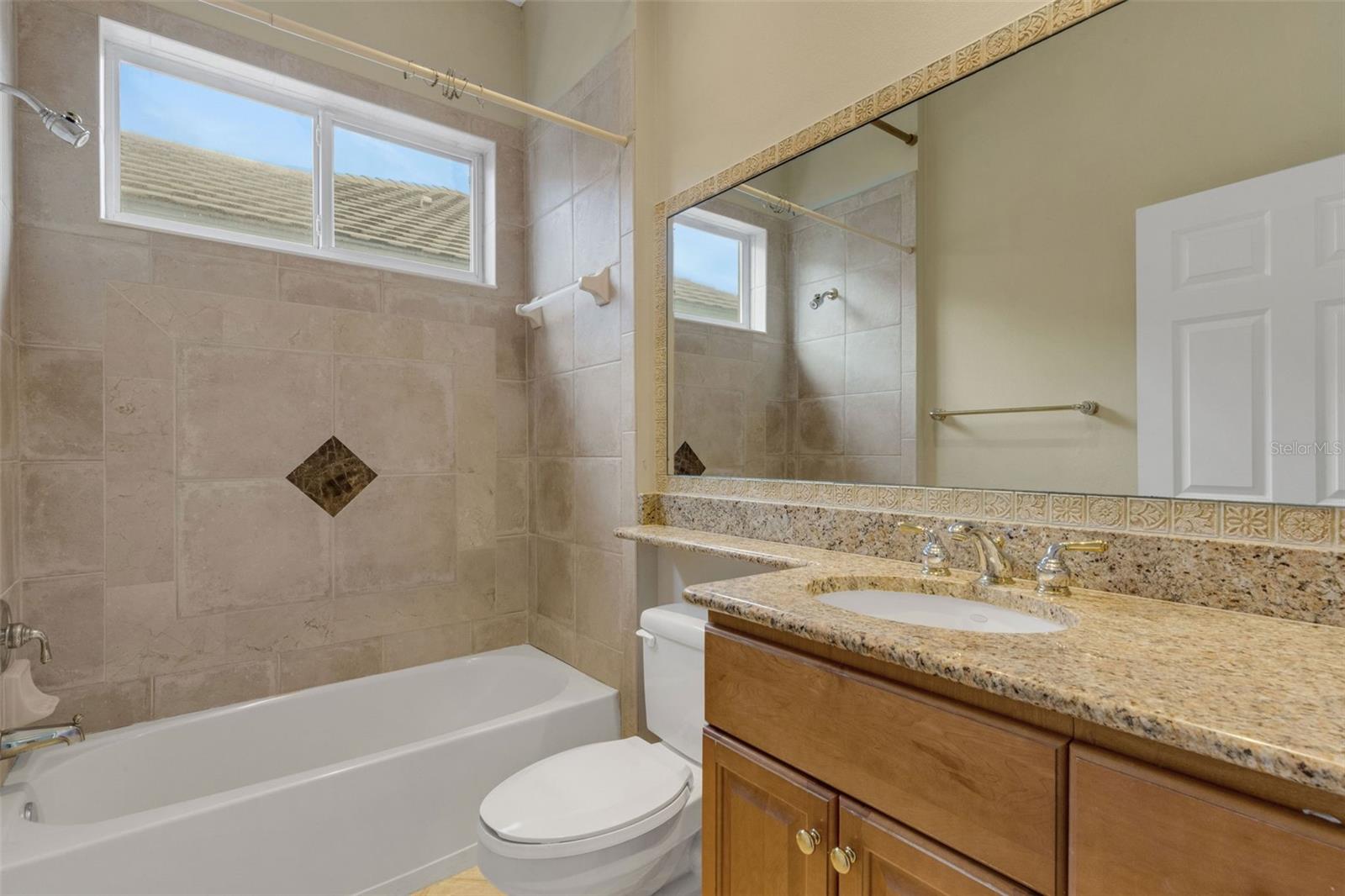 A4701662 Property Photo