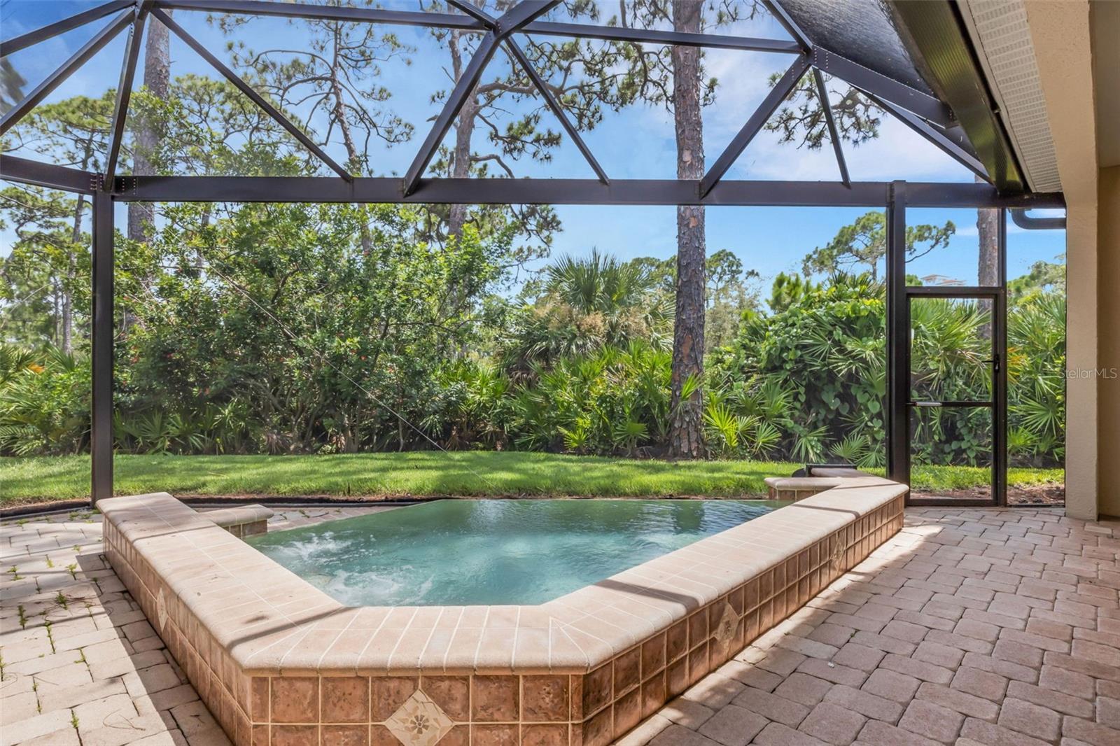 A4701662 Property Photo