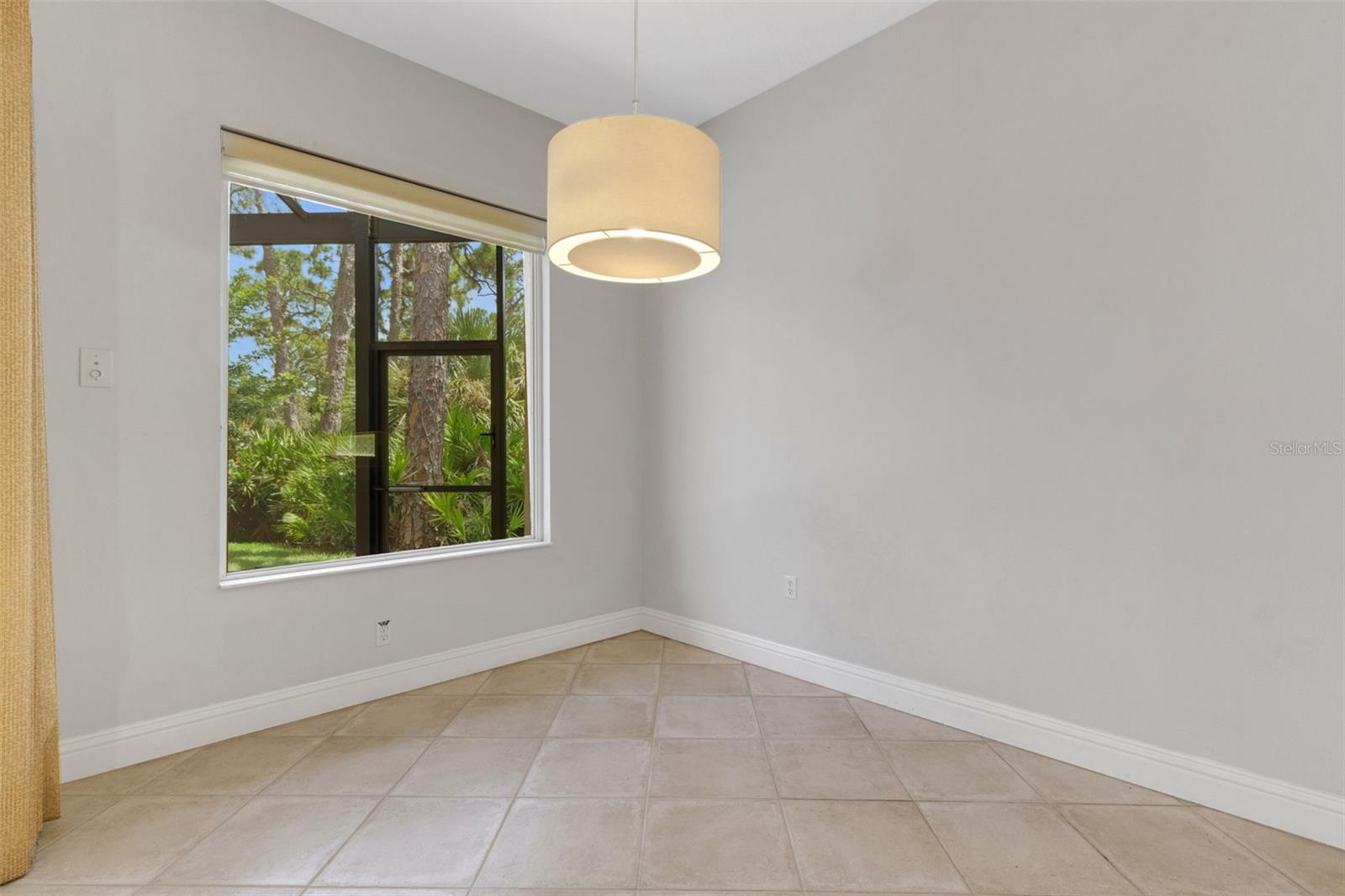 A4701662 Property Photo