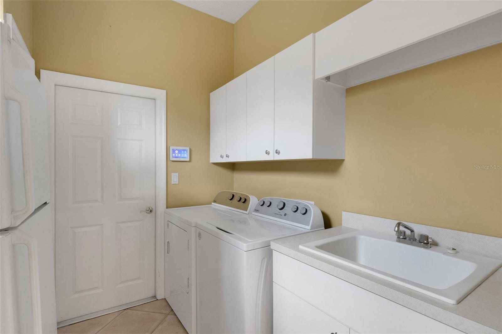 A4701662 Property Photo