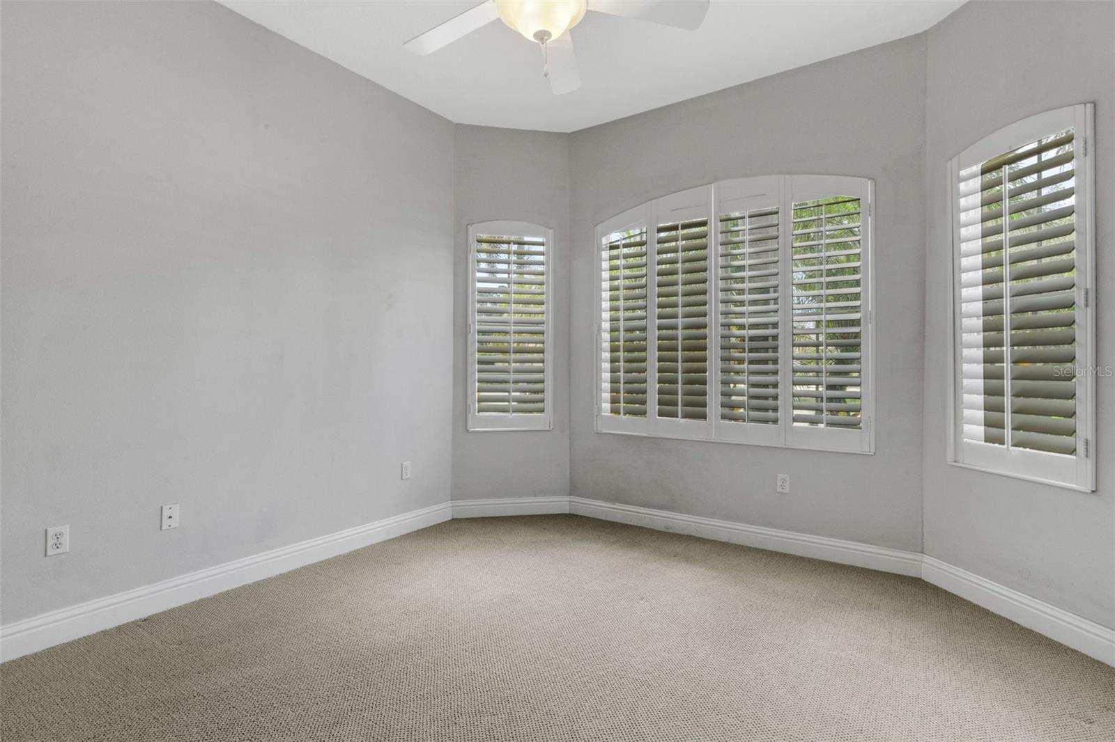 A4701662 Property Photo