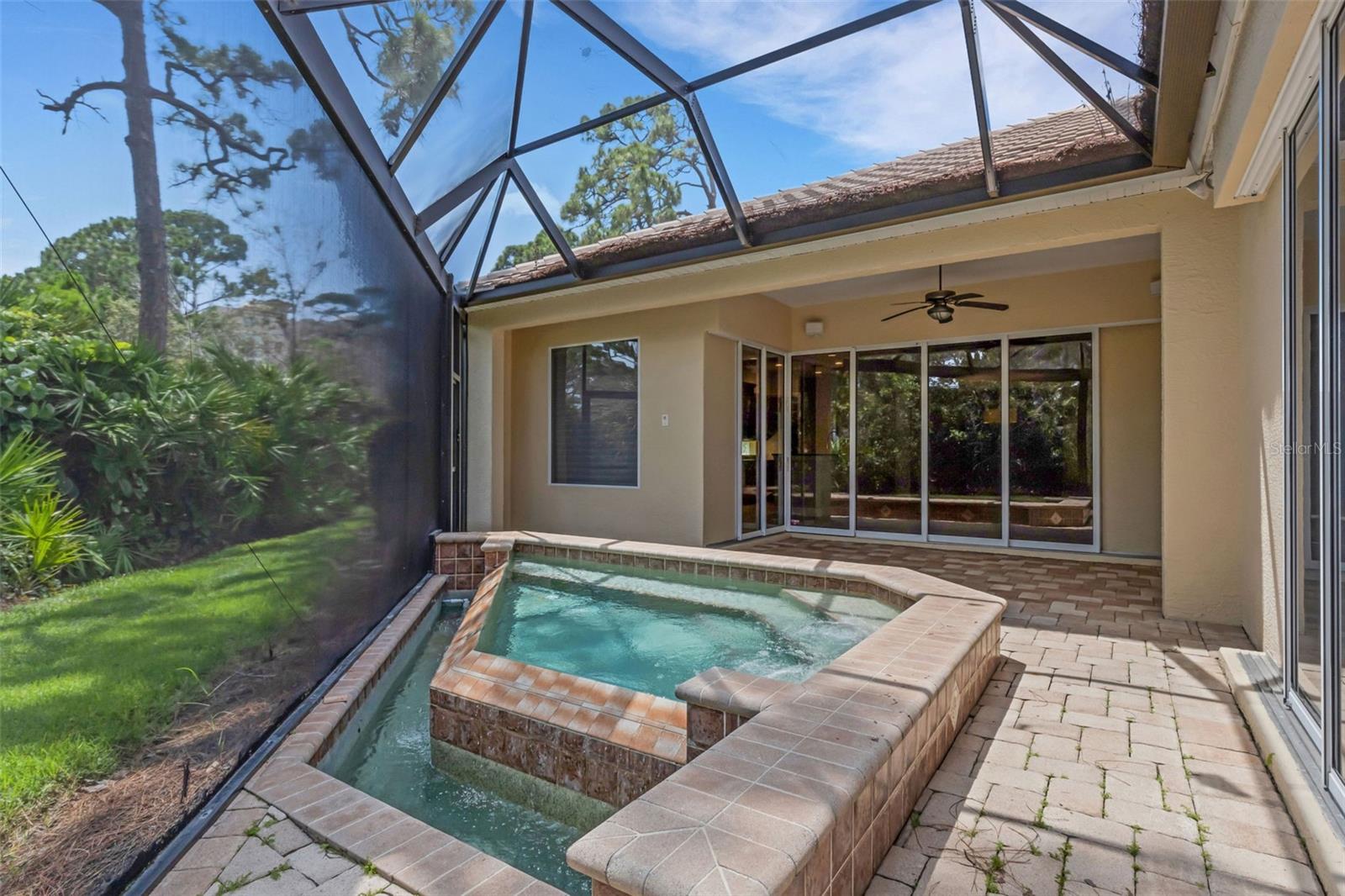 A4701662 Property Photo