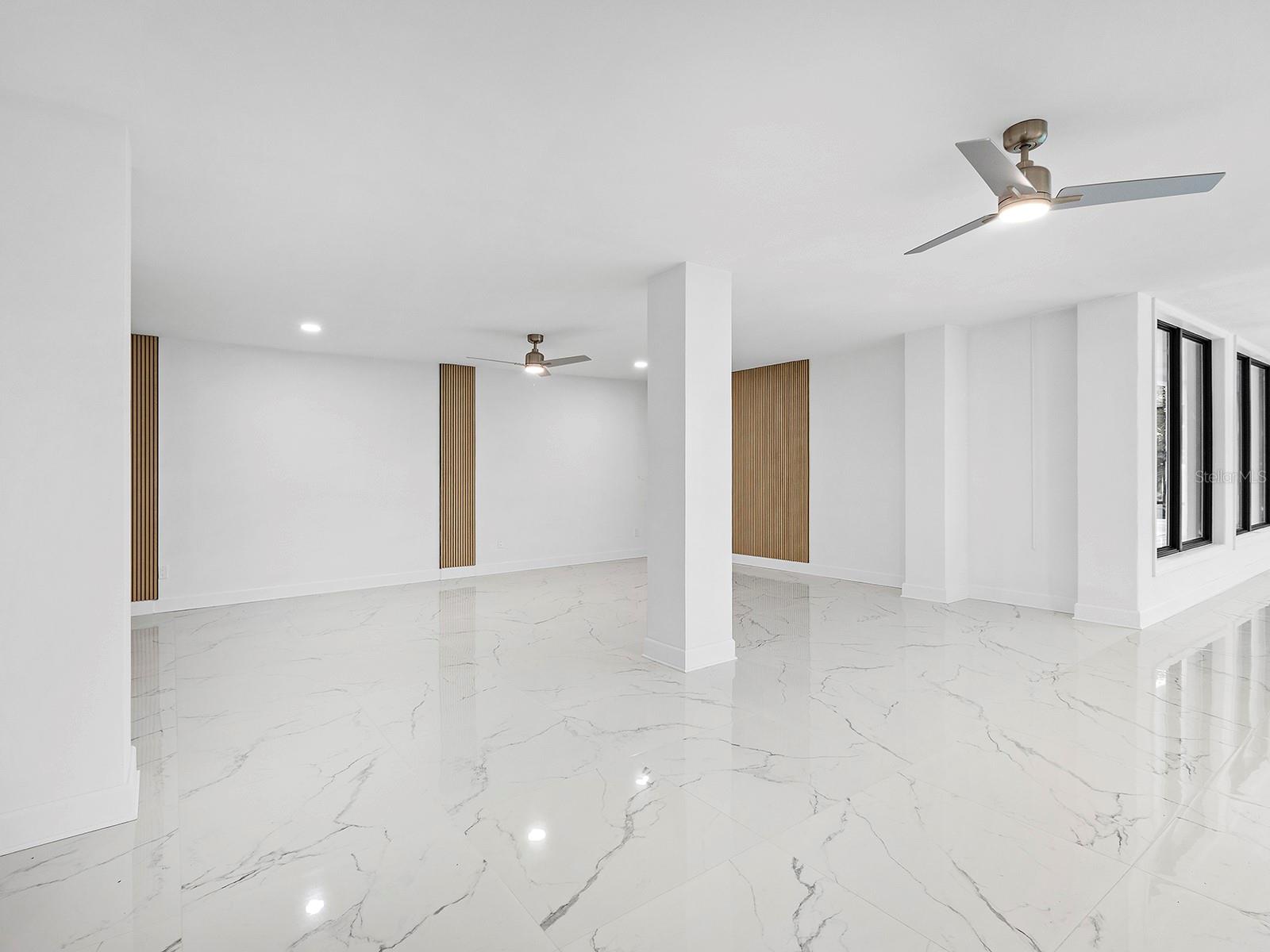 A4702047 Property Photo