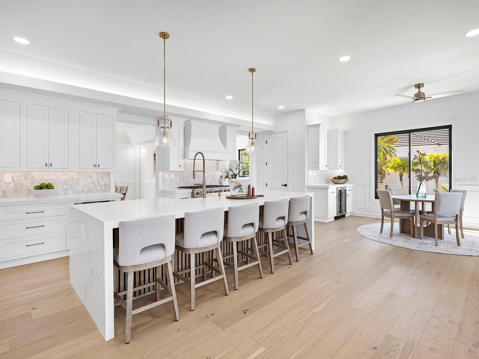 A4702047 Property Photo