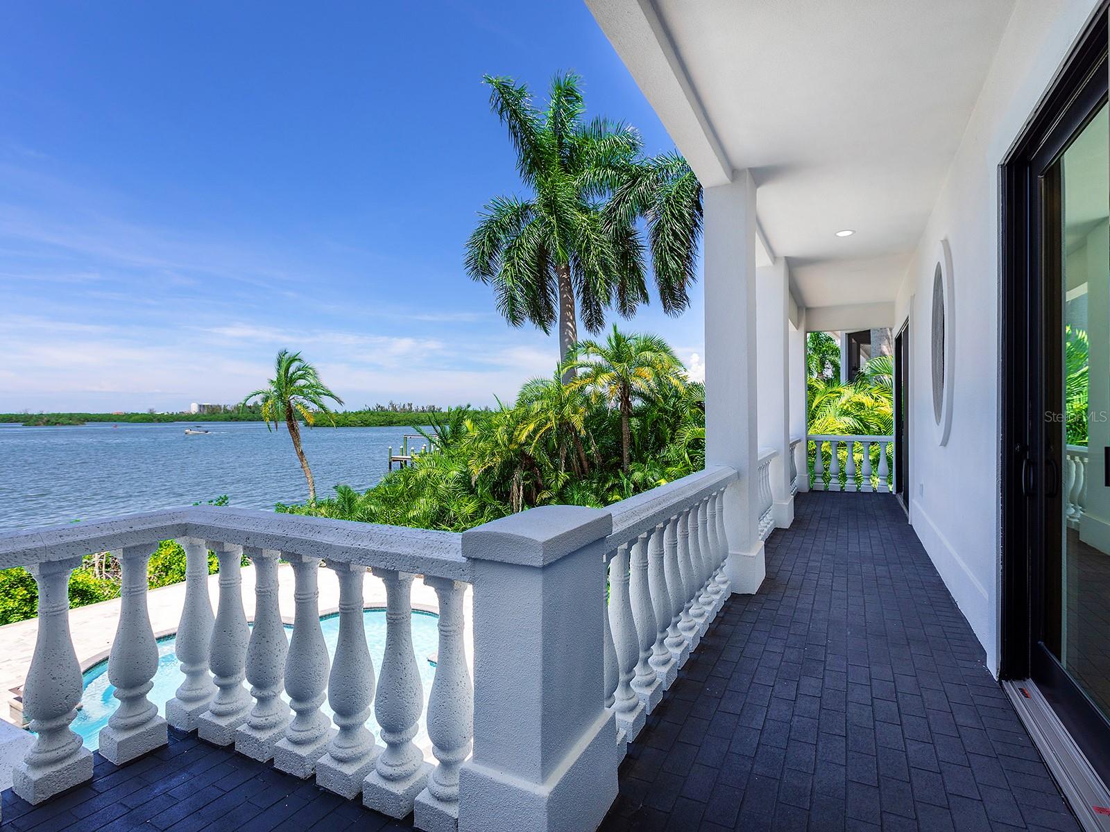 A4702047 Property Photo