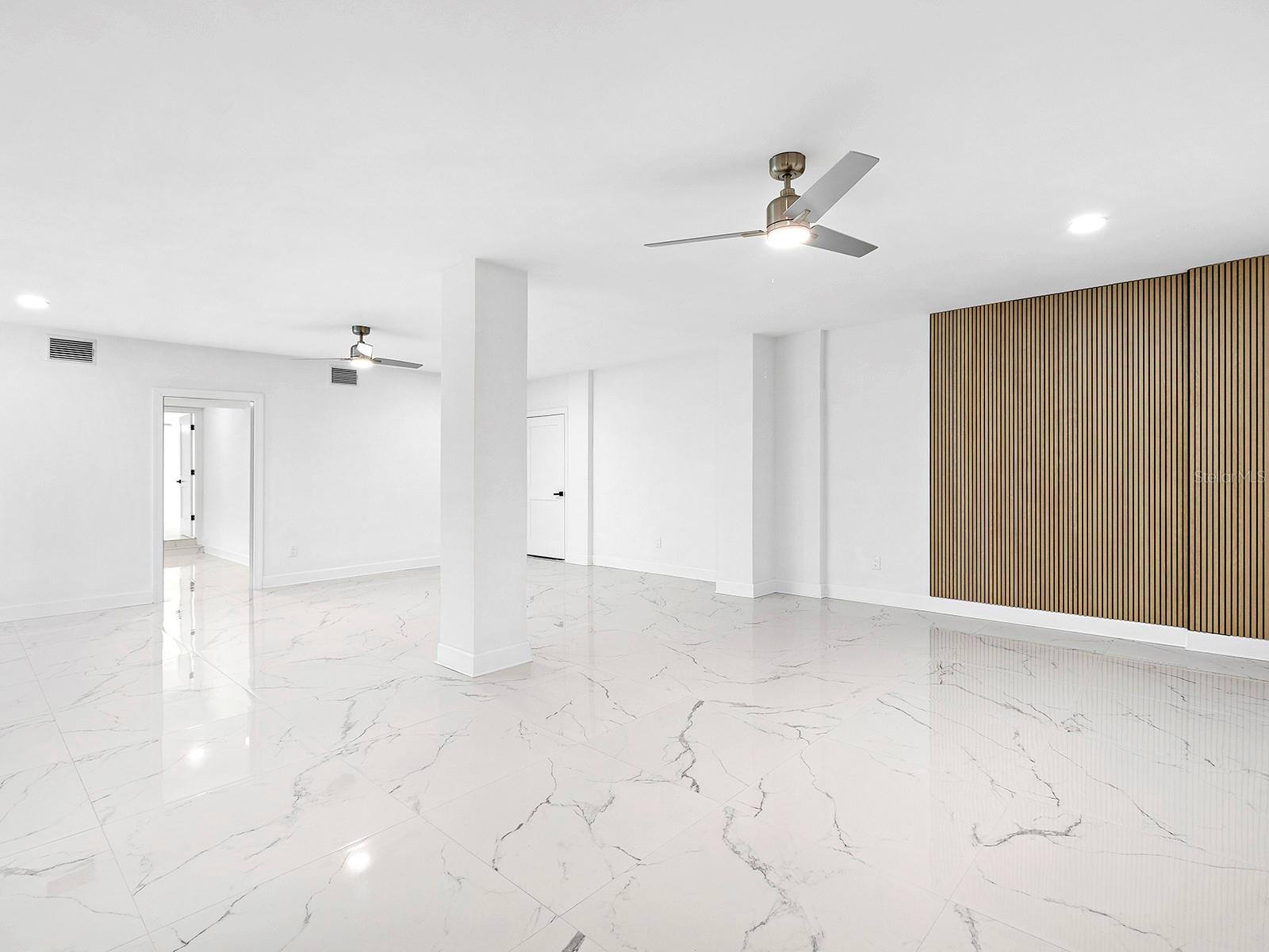 A4702047 Property Photo