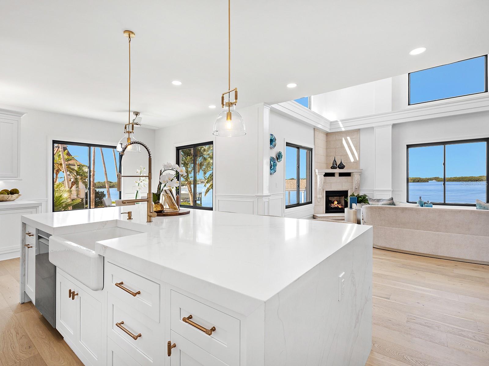 A4702047 Property Photo
