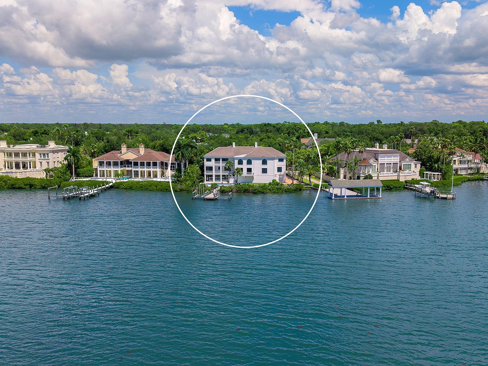 A4702047 Property Photo