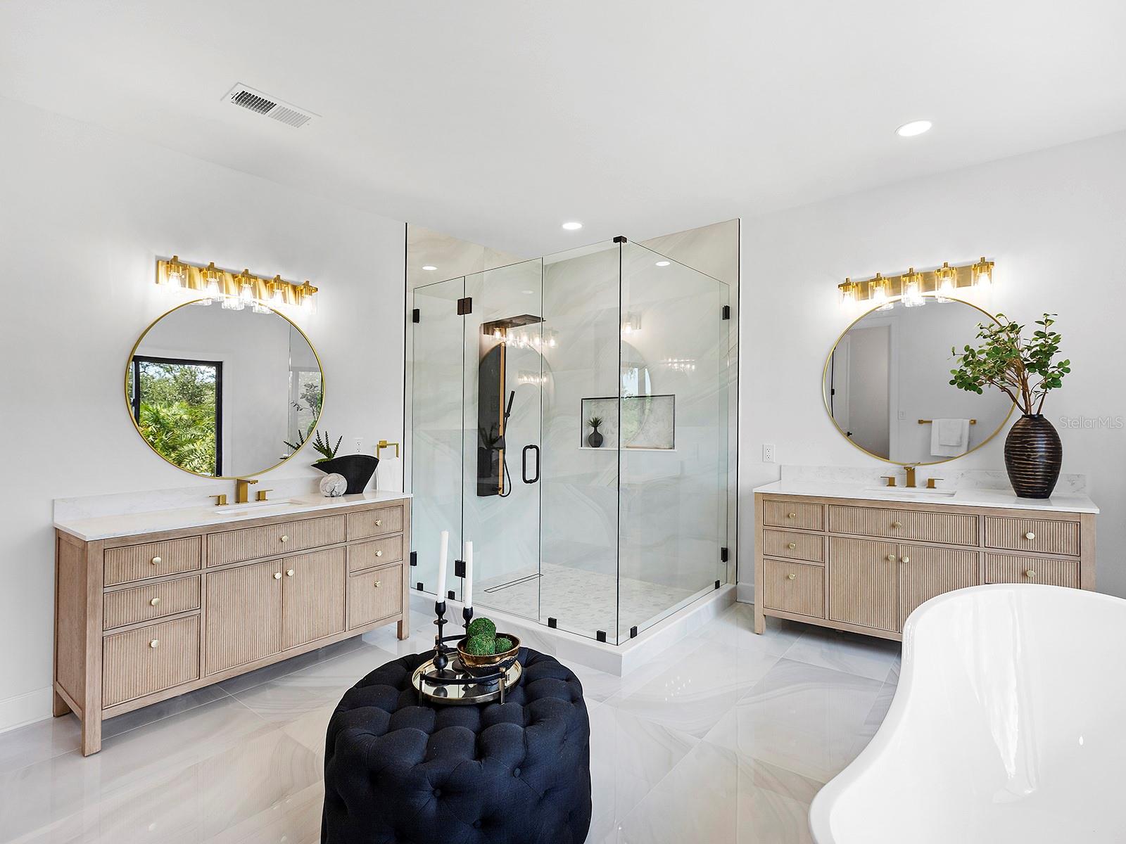 A4702047 Property Photo