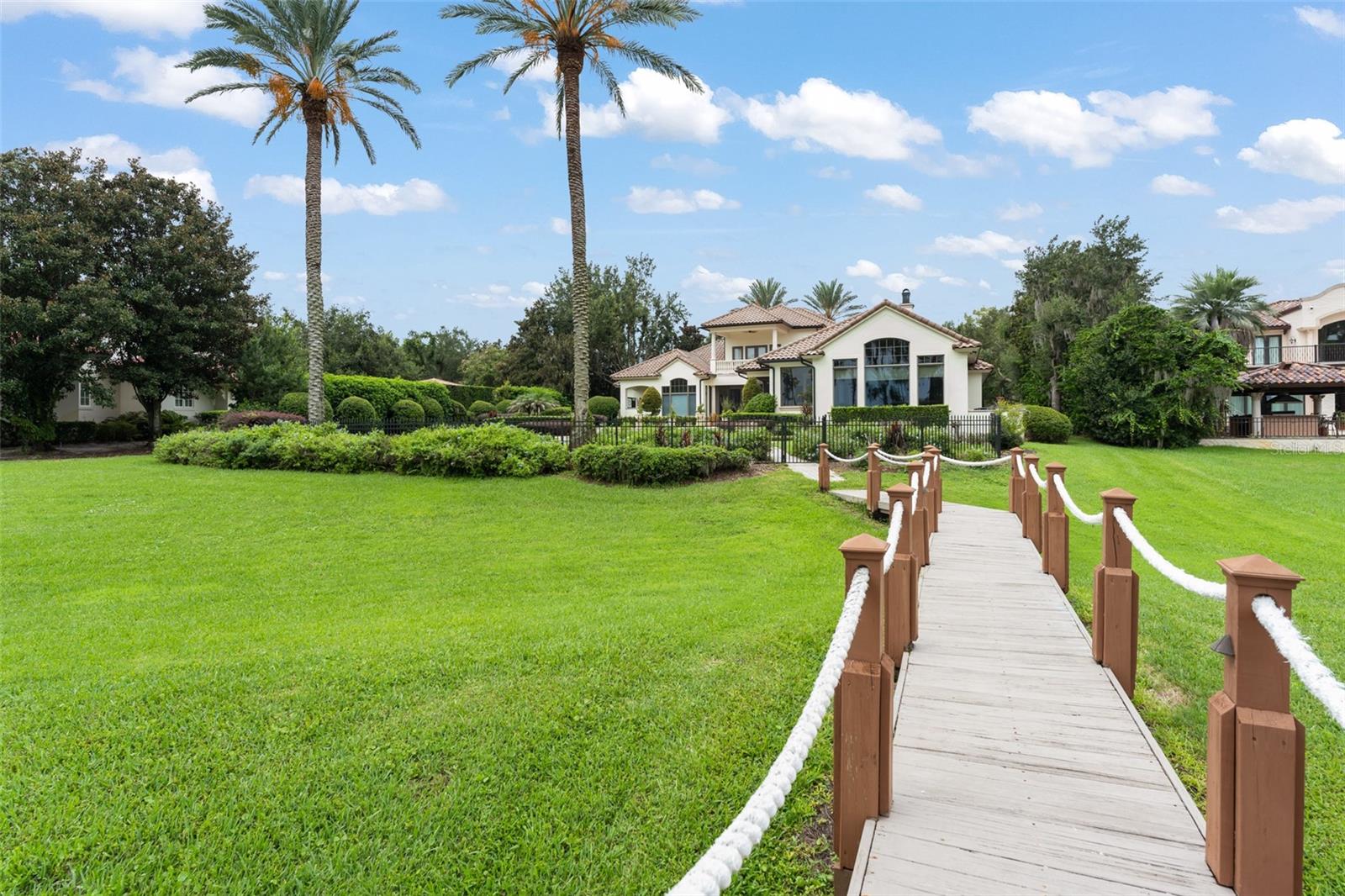 O6430931 Property Photo