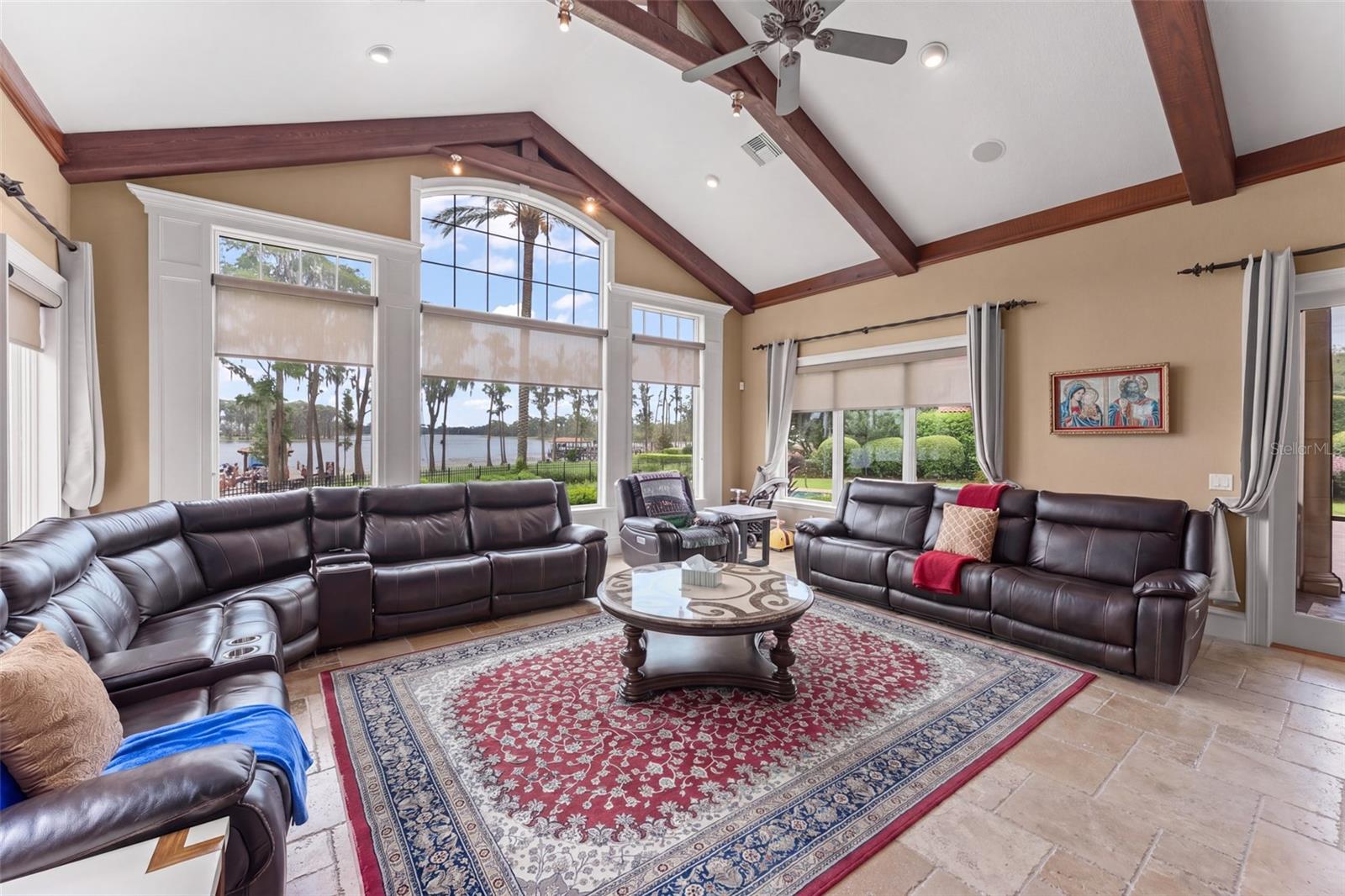 O6430931 Property Photo