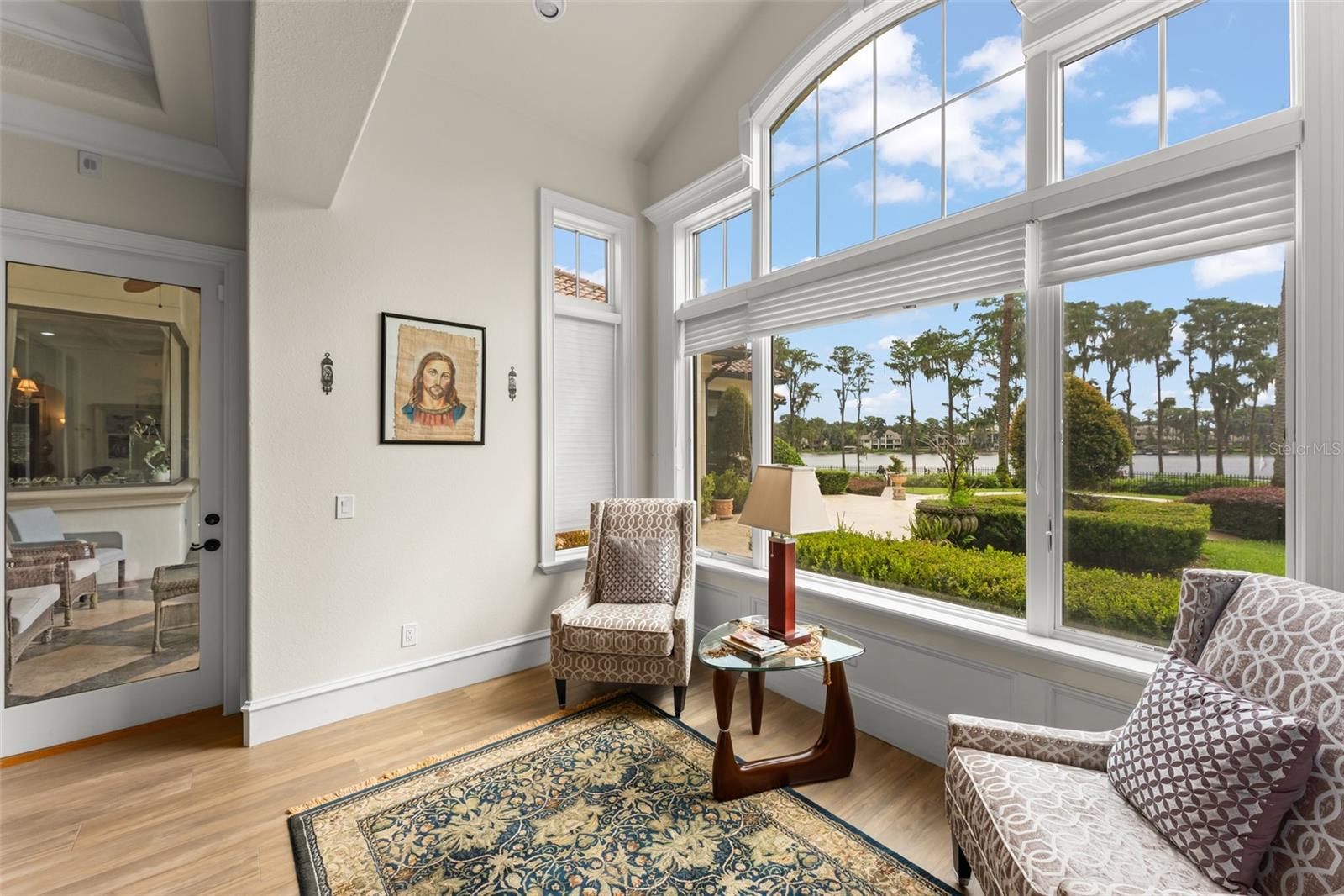 O6430931 Property Photo