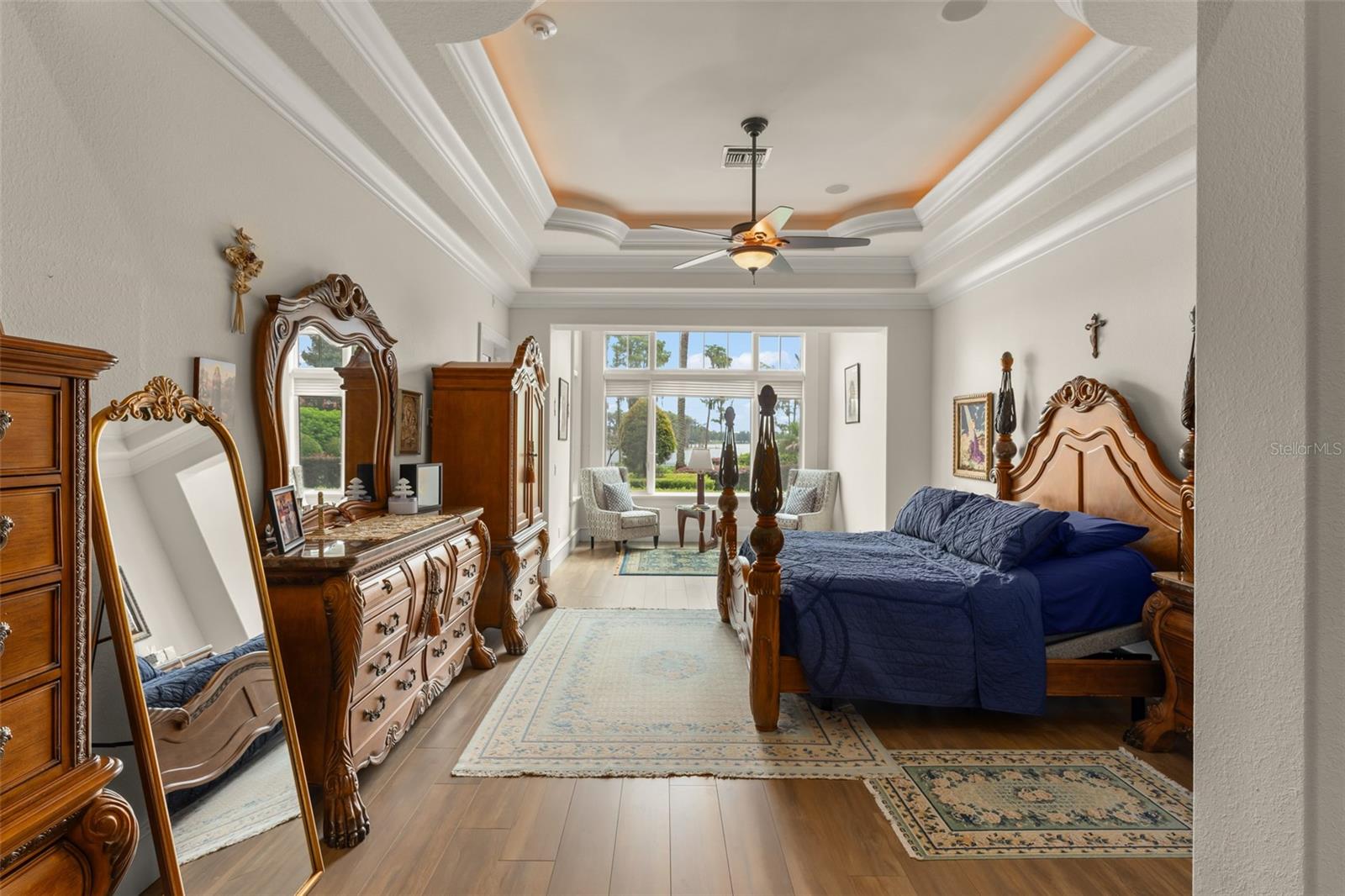 O6430931 Property Photo