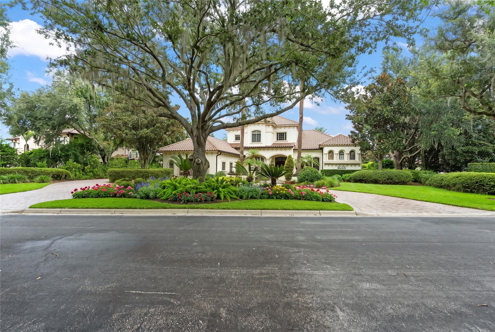 O6430931 Property Photo