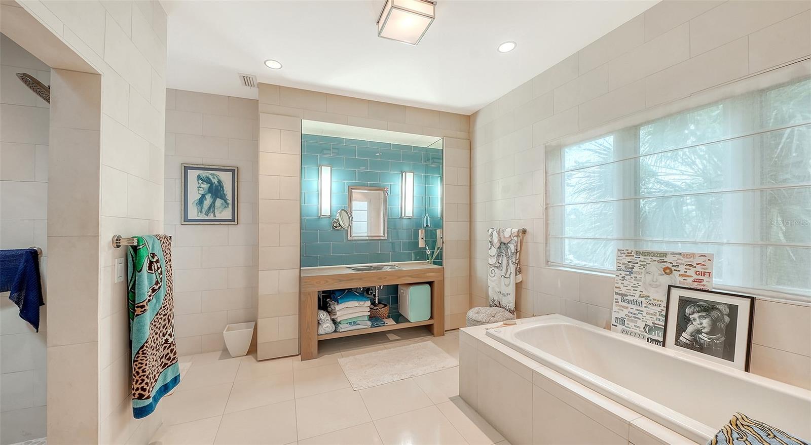 A4702151 Property Photo