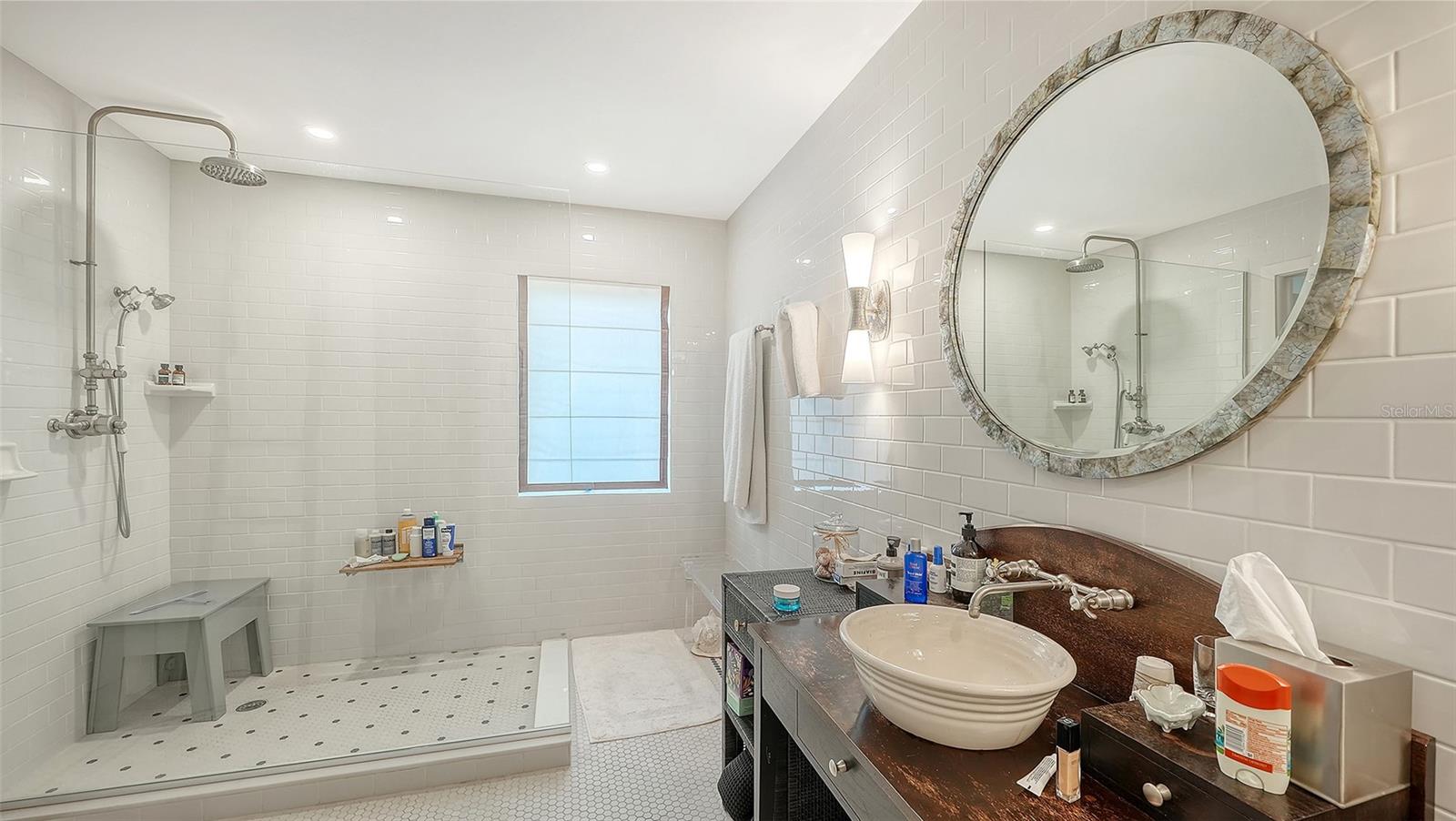 A4702151 Property Photo