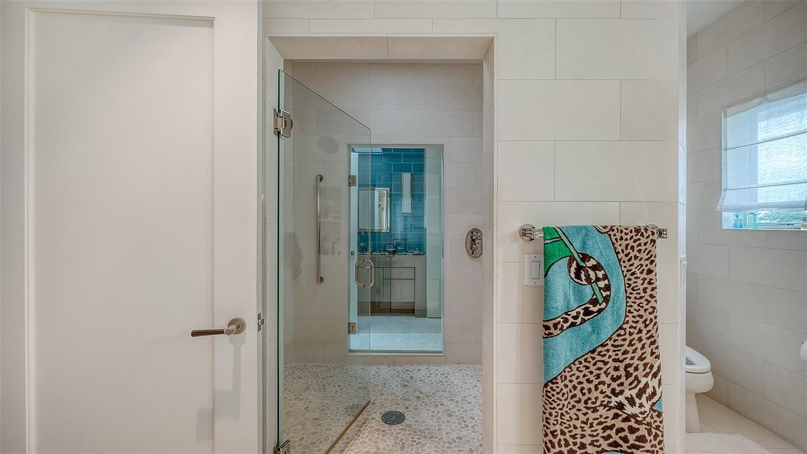 A4702151 Property Photo