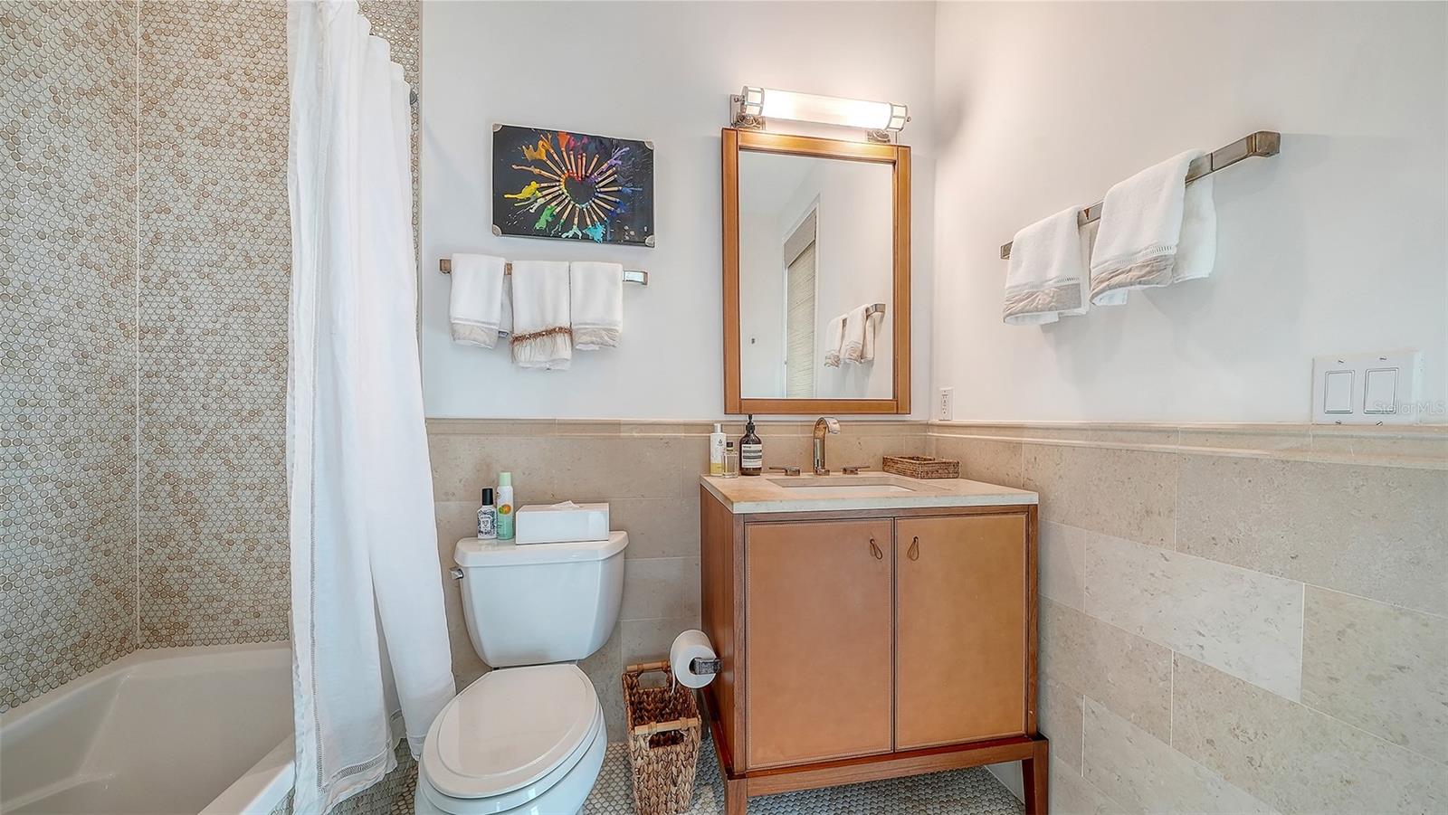 A4702151 Property Photo